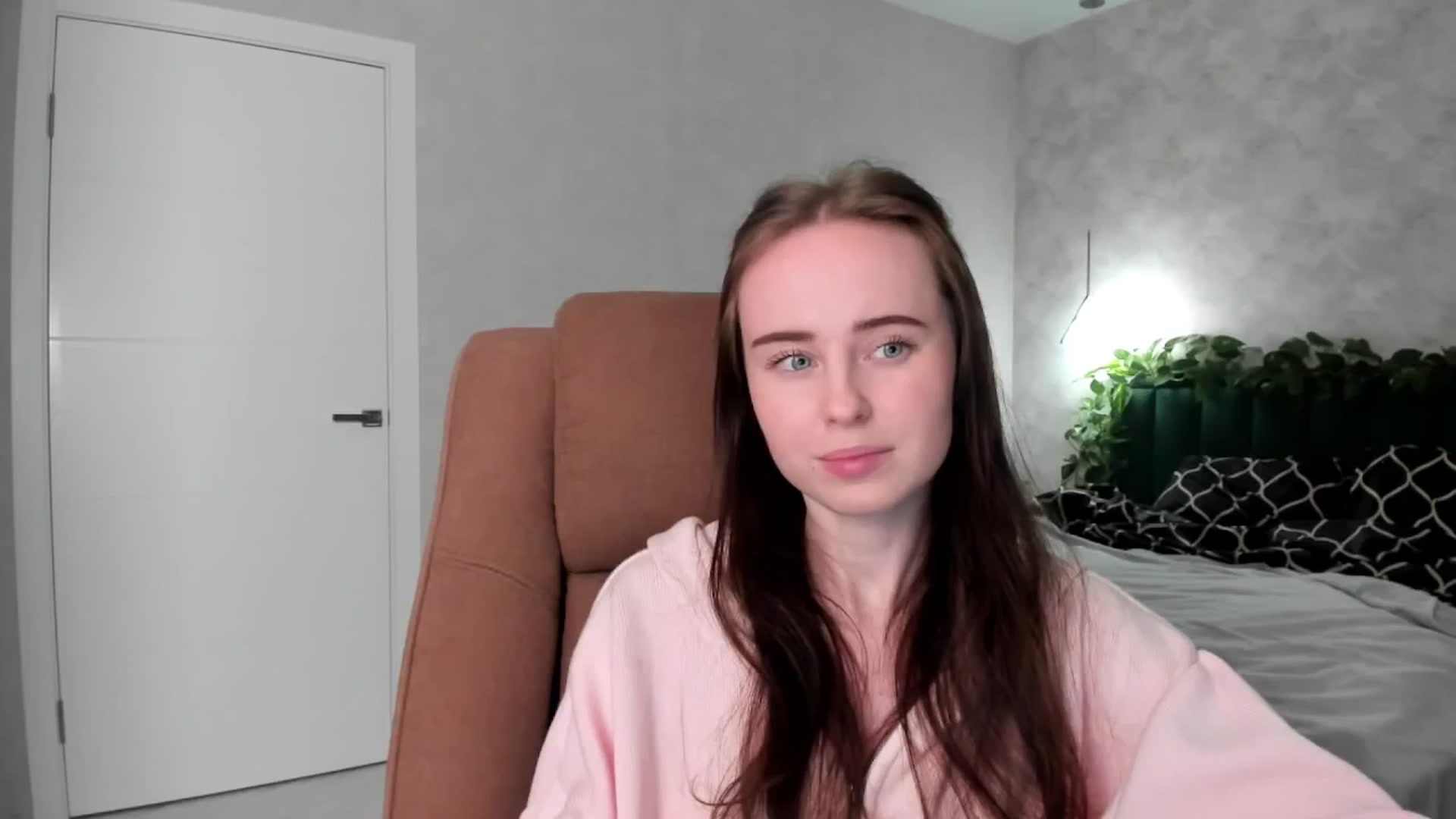Gallery image thumbnail from userSasha's myfreecams stream on, 12/25/2025, 17:32 image 6 of 20