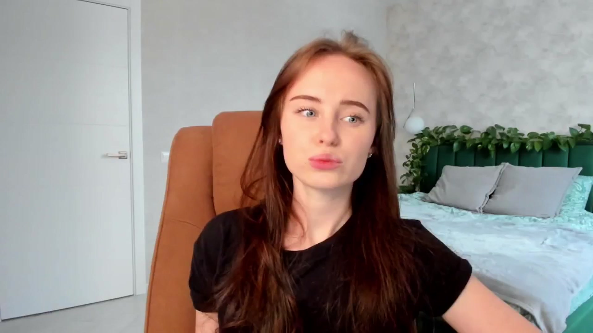Gallery image thumbnail from userSasha's myfreecams stream on, 01/14/2026, 12:58 image 13 of 20