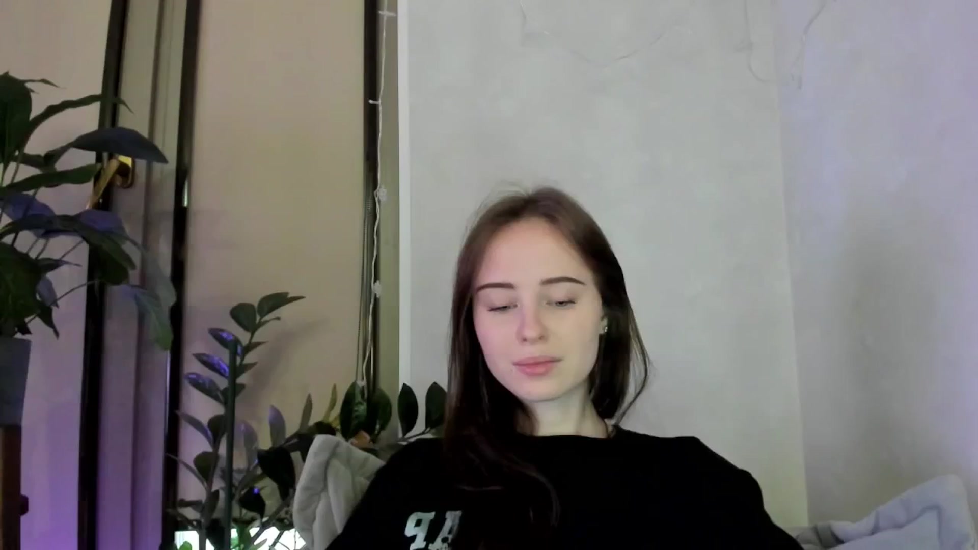 Gallery image thumbnail from userSasha's myfreecams stream on, 02/01/2026, 07:27 image 15 of 20