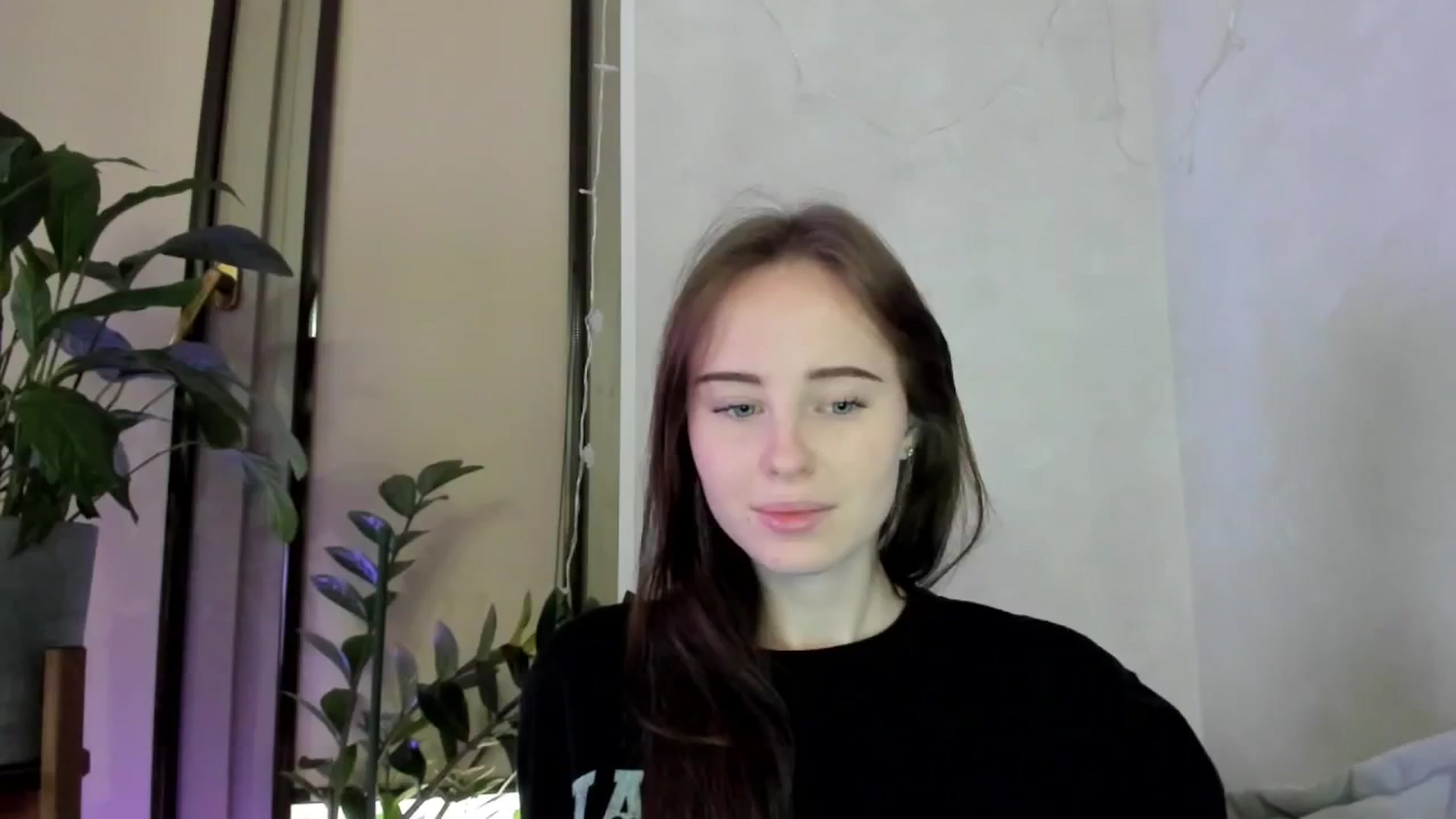 Gallery image thumbnail from userSasha's myfreecams stream on, 02/01/2026, 07:27 image 12 of 20