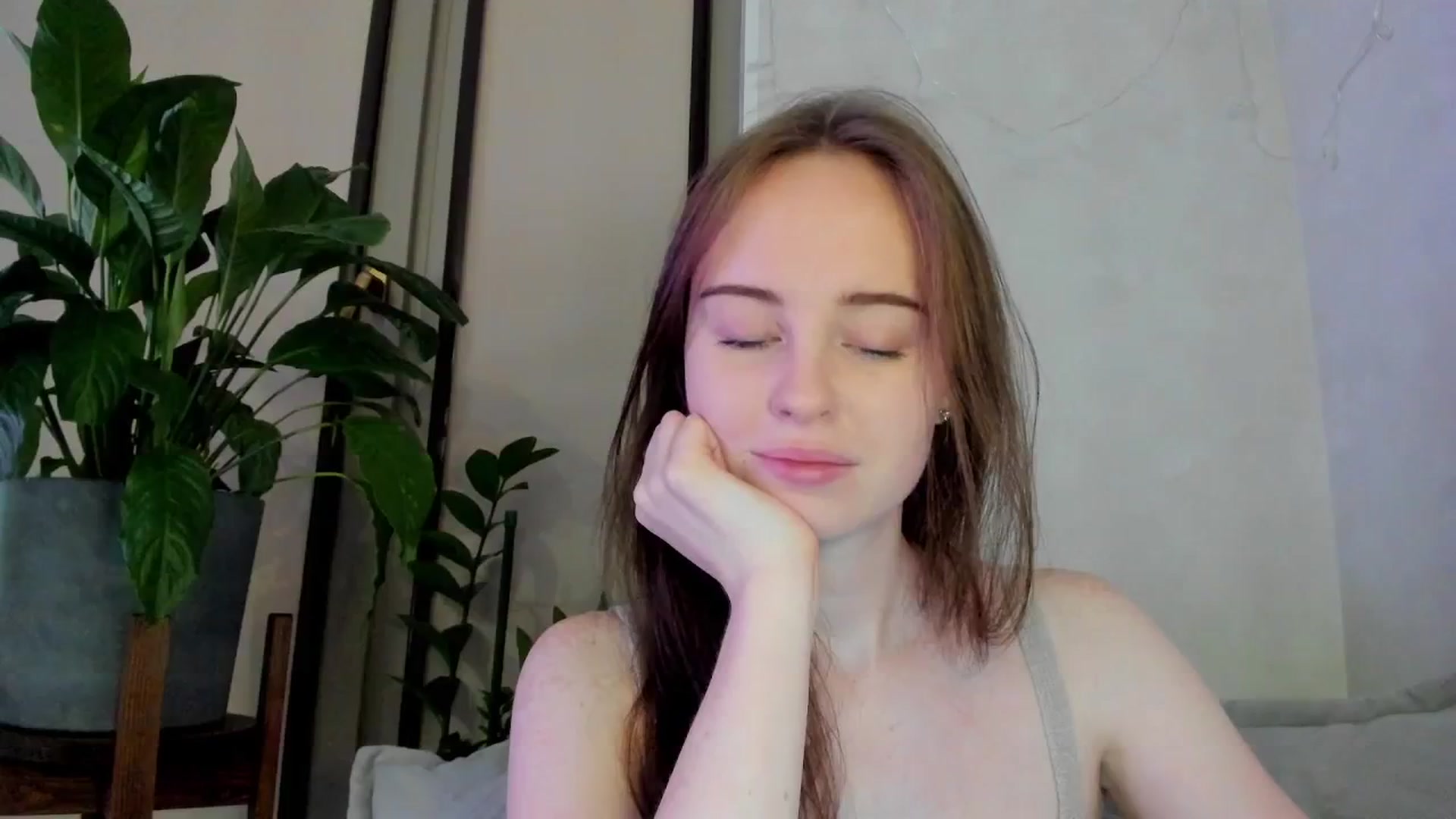 Gallery image thumbnail from userSasha's myfreecams stream on, 02/11/2026, 07:27 image 15 of 20