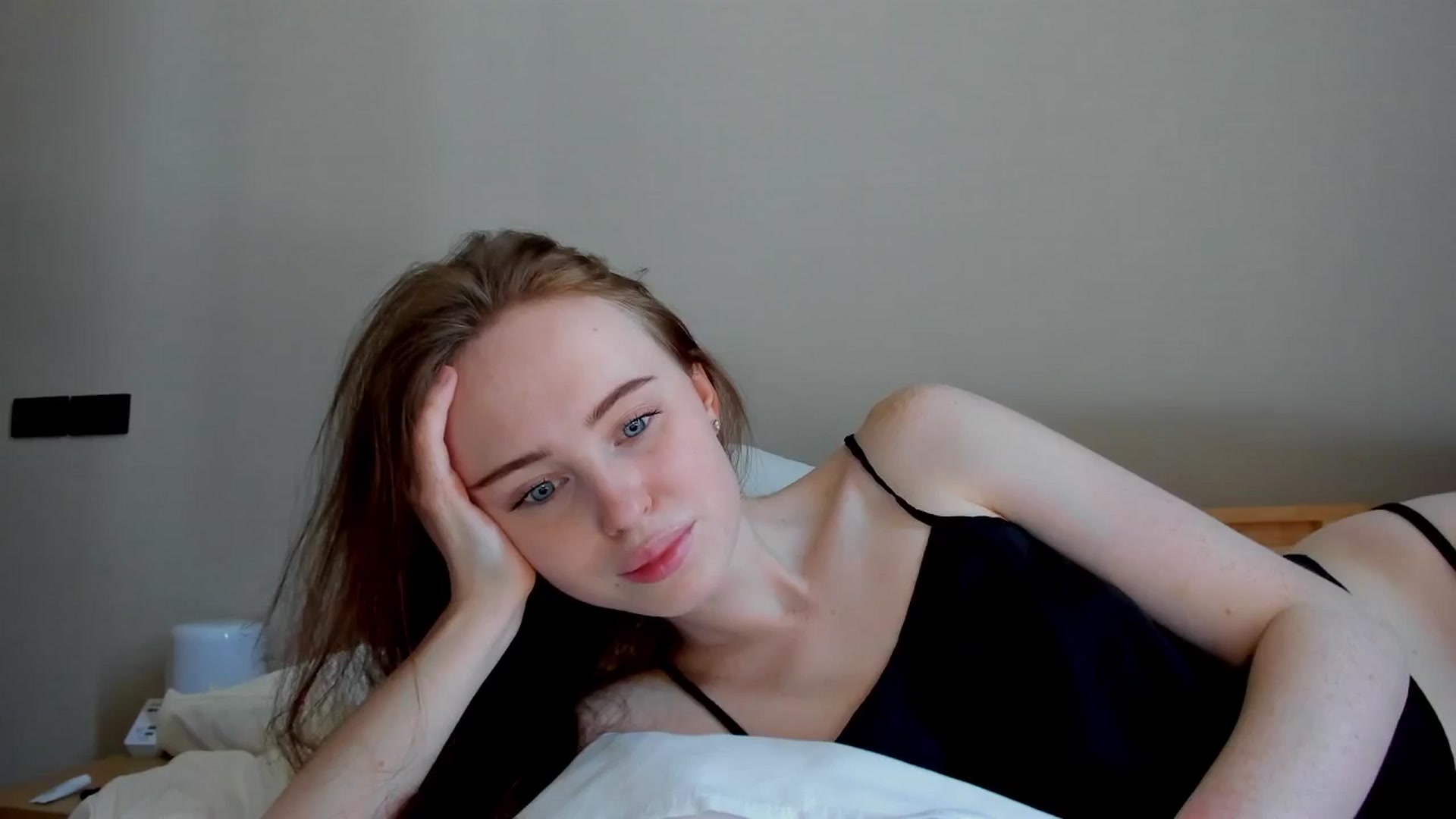 Gallery image thumbnail from userSasha's myfreecams stream on, 03/01/2026, 03:39 image 4 of 20