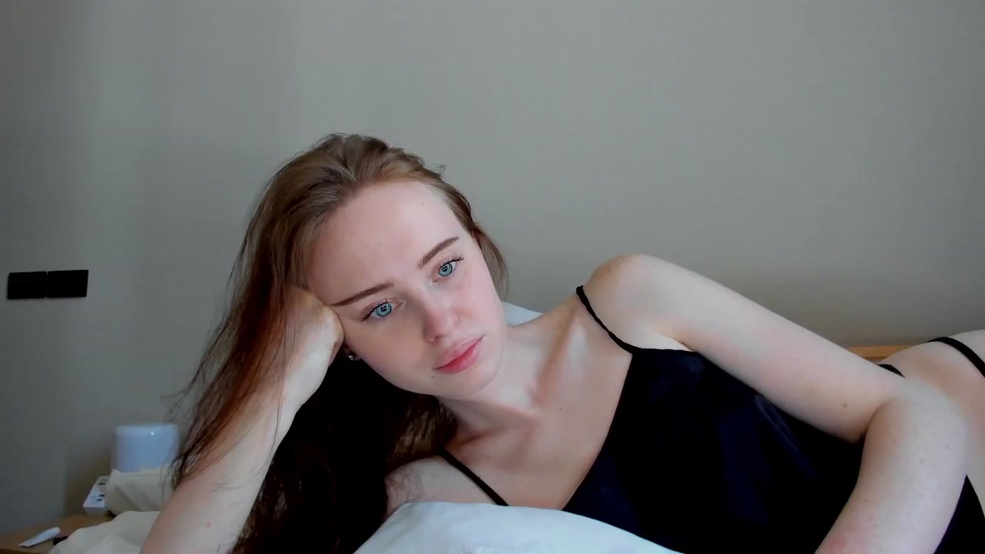 Gallery image thumbnail from userSasha's myfreecams stream on, 03/01/2026, 03:39 image 1 of 20