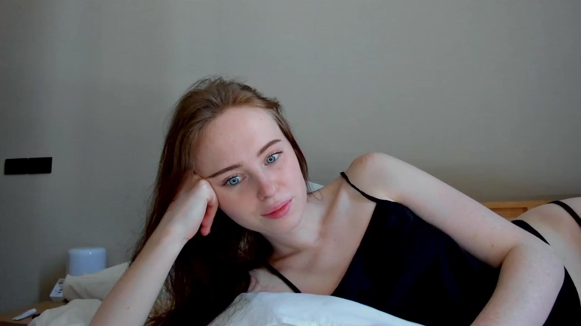 Gallery image thumbnail from userSasha's myfreecams stream on, 03/01/2026, 03:39 image 9 of 20