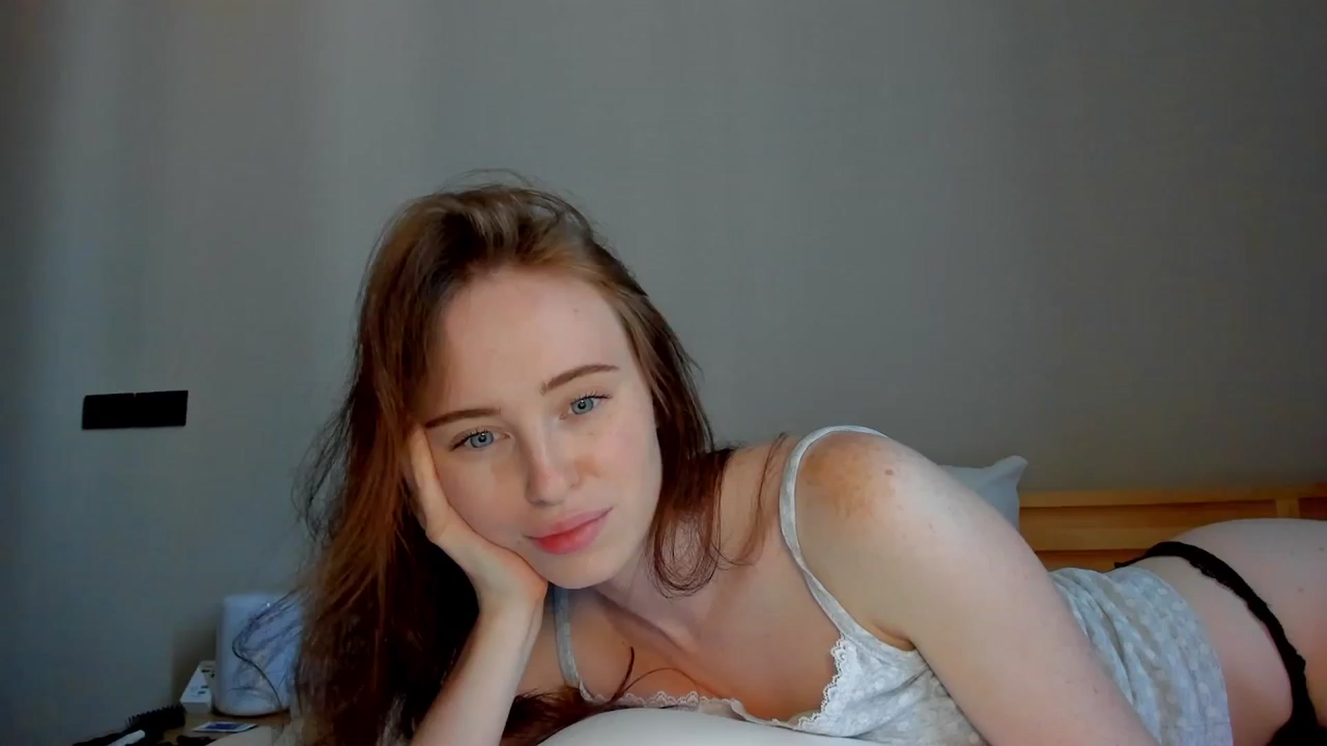 Gallery image thumbnail from userSasha's myfreecams stream on, 03/02/2026, 05:00 image 18 of 20