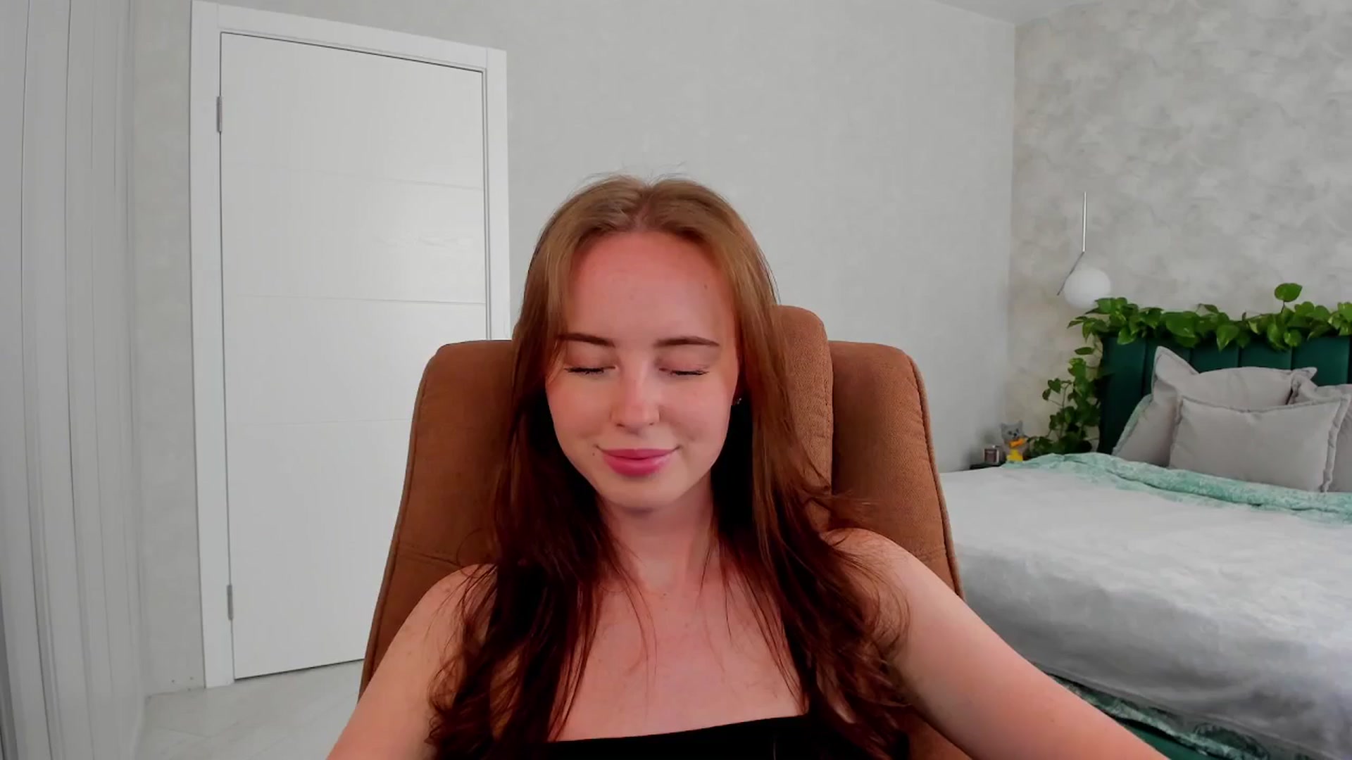 Gallery image thumbnail from userSasha's myfreecams stream on, 04/04/2026, 12:16 image 11 of 20