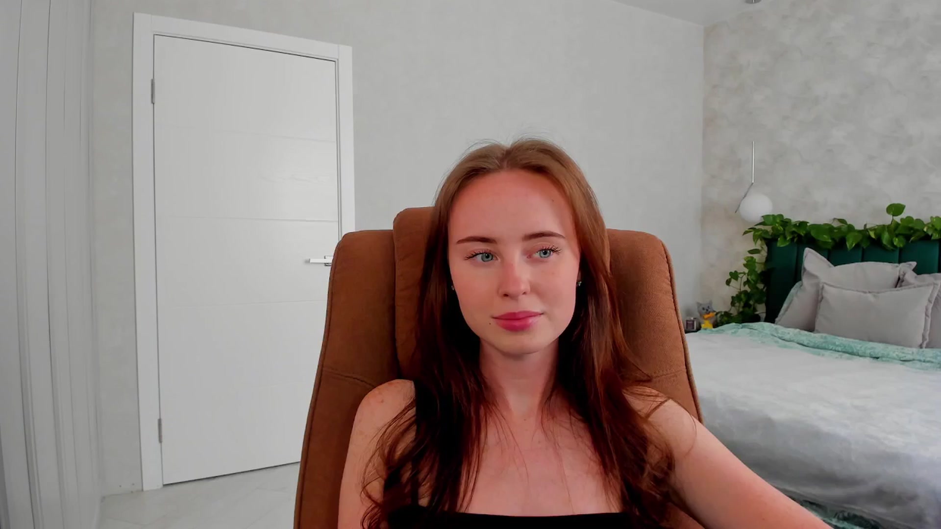 Gallery image thumbnail from userSasha's myfreecams stream on, 04/04/2026, 12:16 image 18 of 20