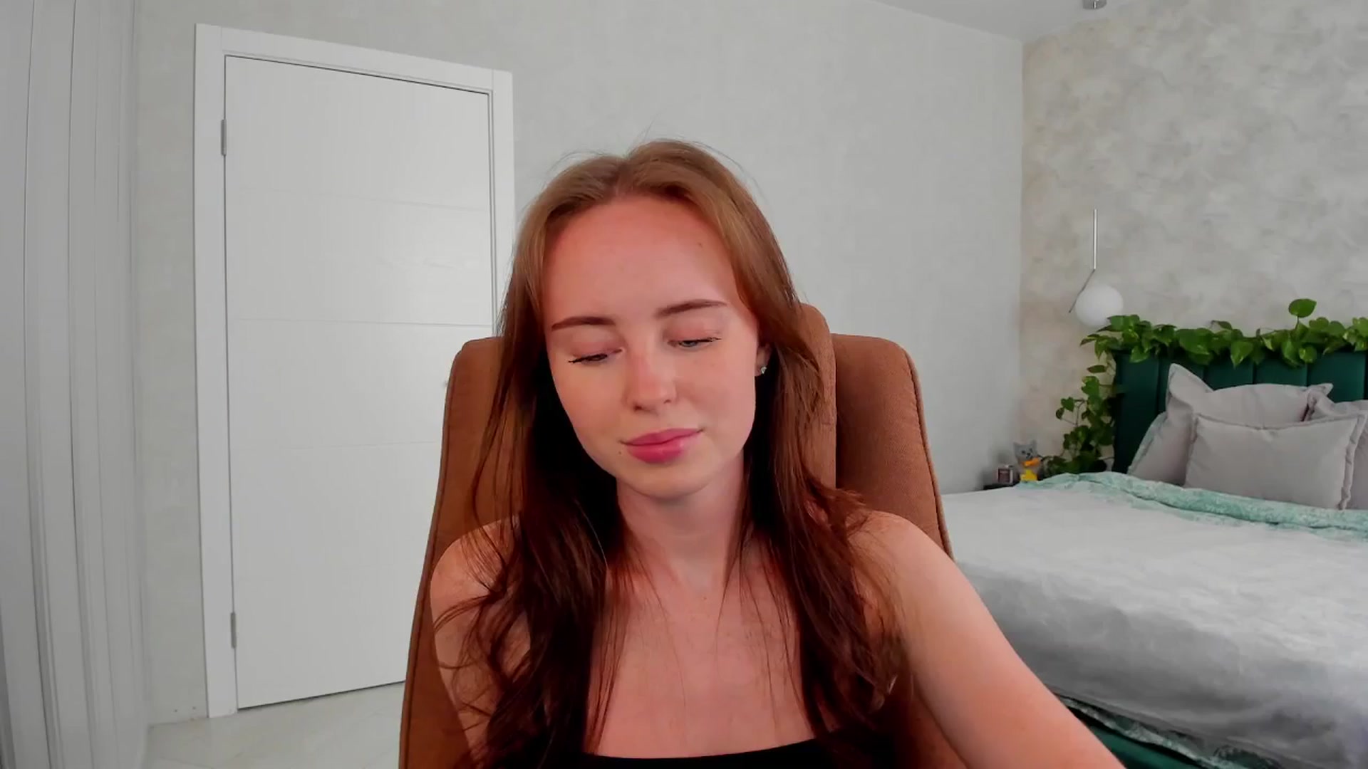 Gallery image thumbnail from userSasha's myfreecams stream on, 04/04/2026, 12:16 image 13 of 20
