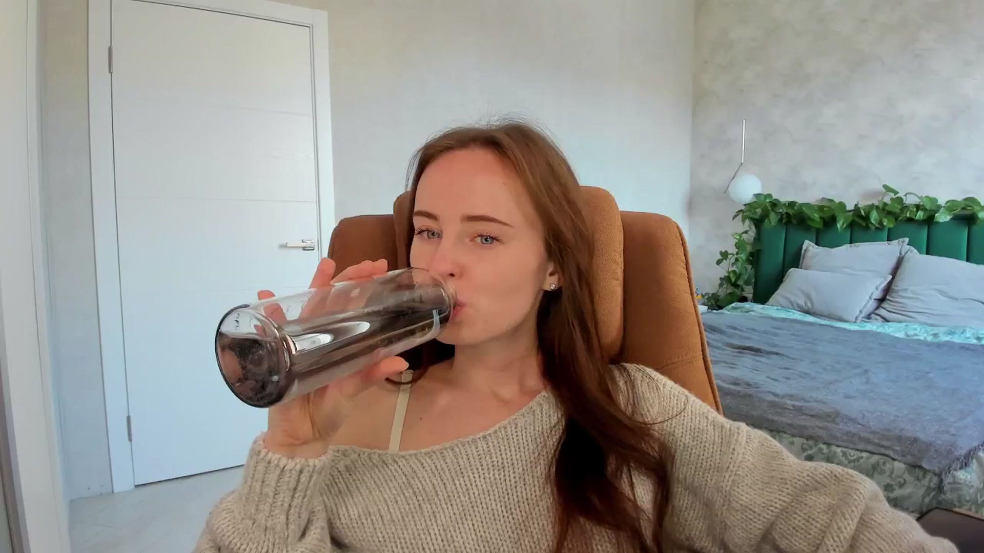Gallery image thumbnail from userSasha's myfreecams stream on, 04/09/2026, 04:48 image 18 of 20
