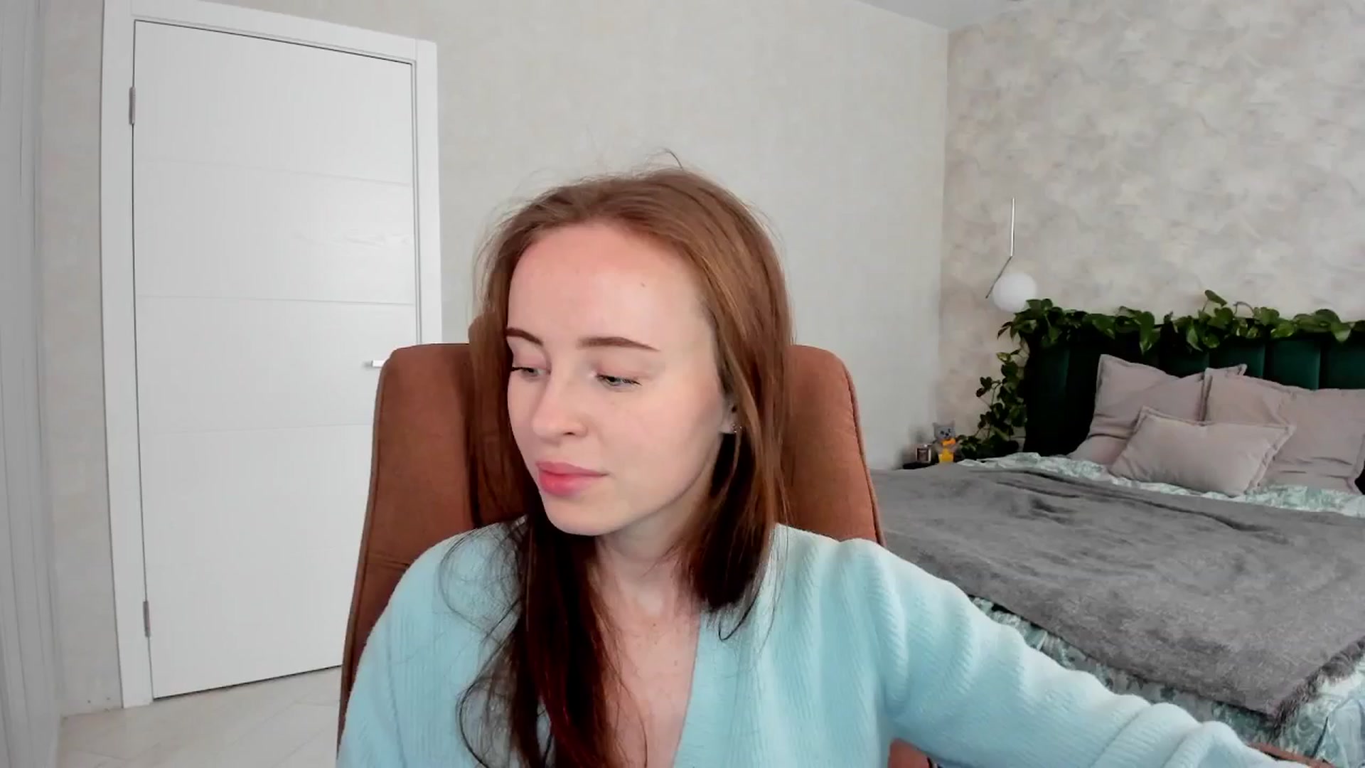 Gallery image thumbnail from userSasha's myfreecams stream on, 04/12/2026, 04:56 image 15 of 20