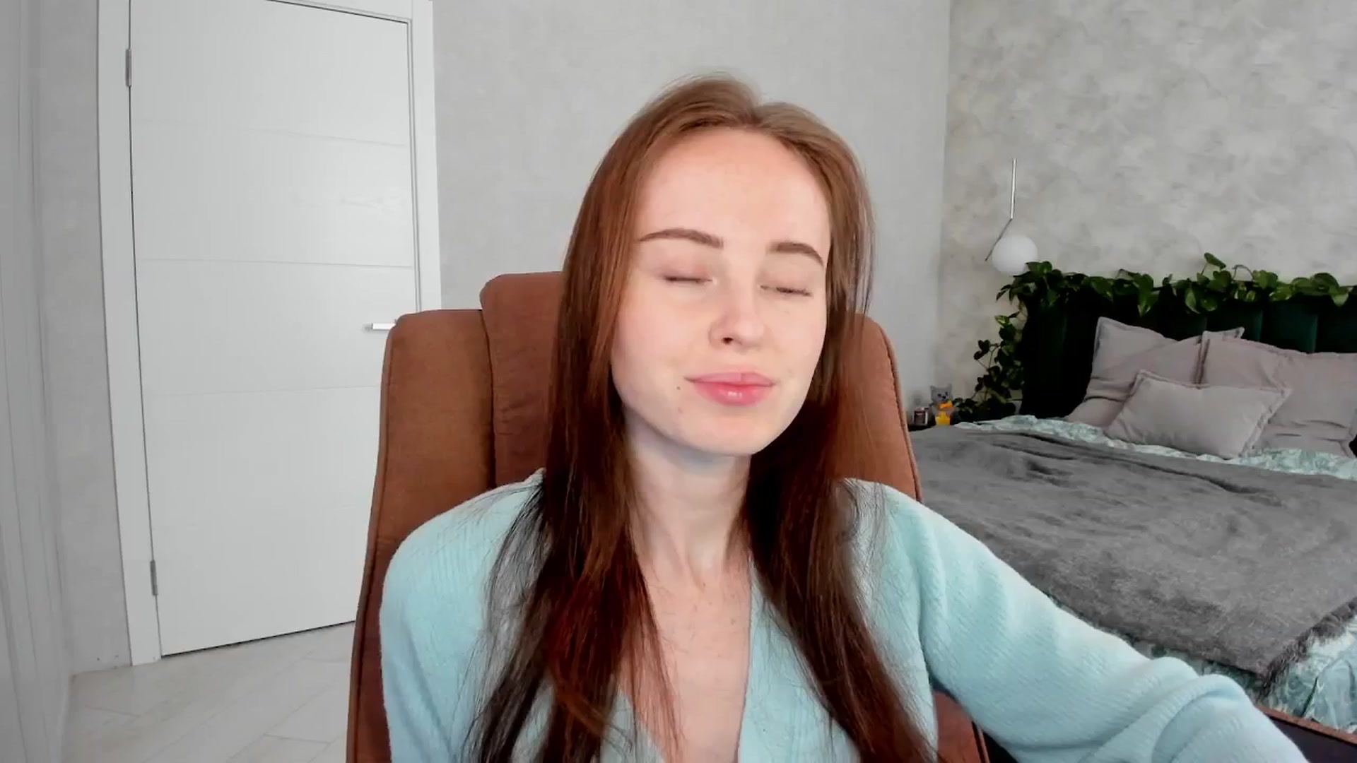 Gallery image thumbnail from userSasha's myfreecams stream on, 04/12/2026, 04:56 image 1 of 20