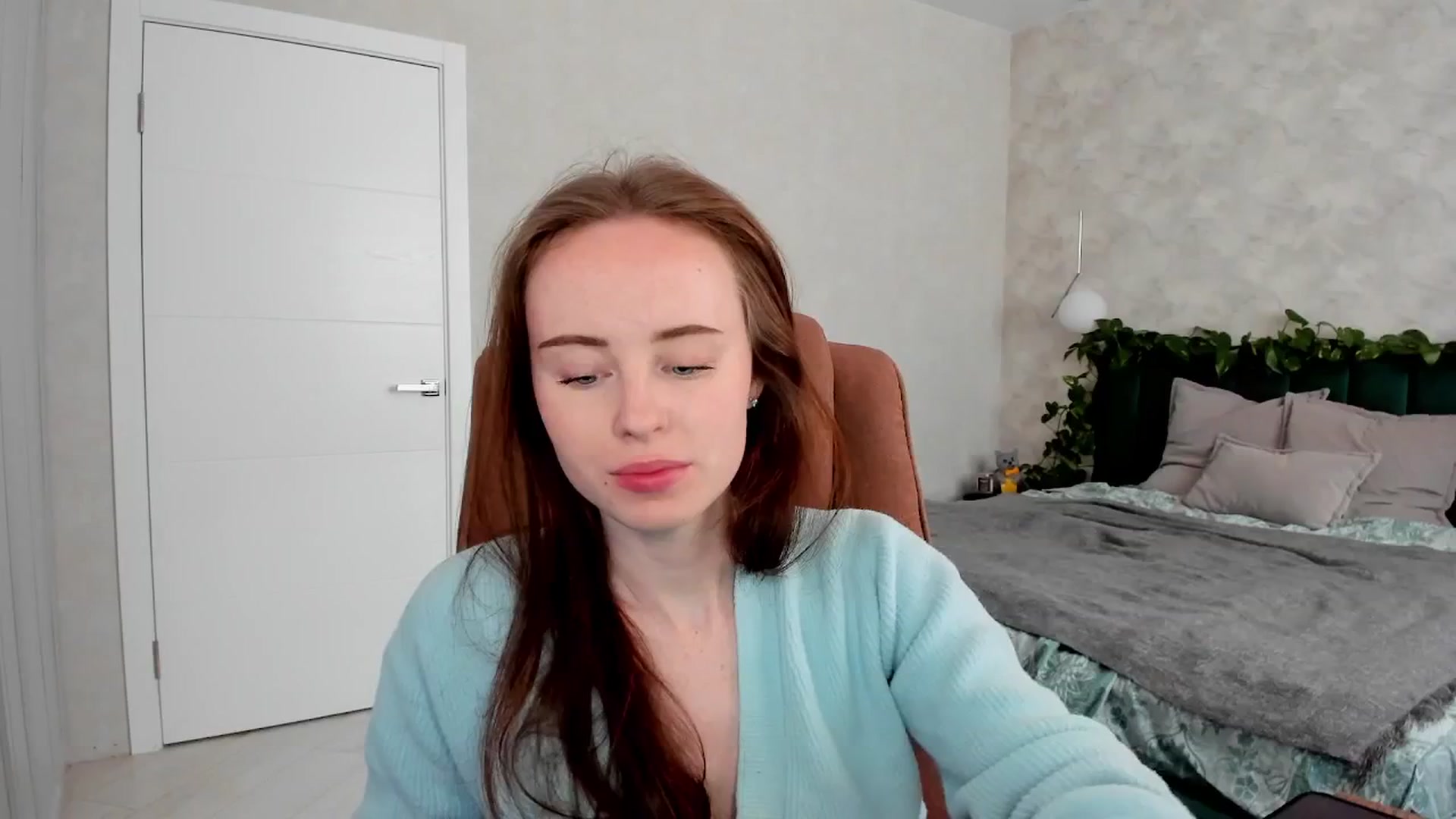 Gallery image thumbnail from userSasha's myfreecams stream on, 04/12/2026, 04:56 image 14 of 20