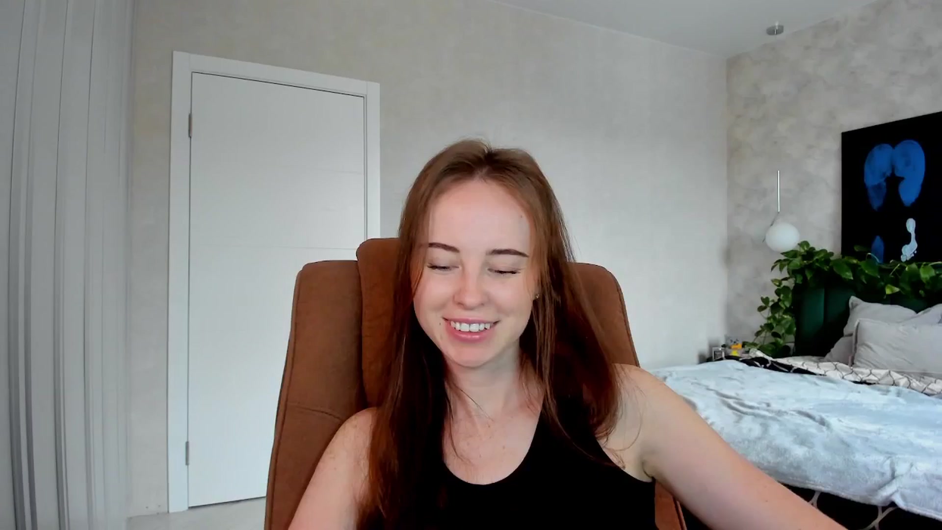 Gallery image thumbnail from userSasha's myfreecams stream on, 04/16/2026, 05:35 image 15 of 20