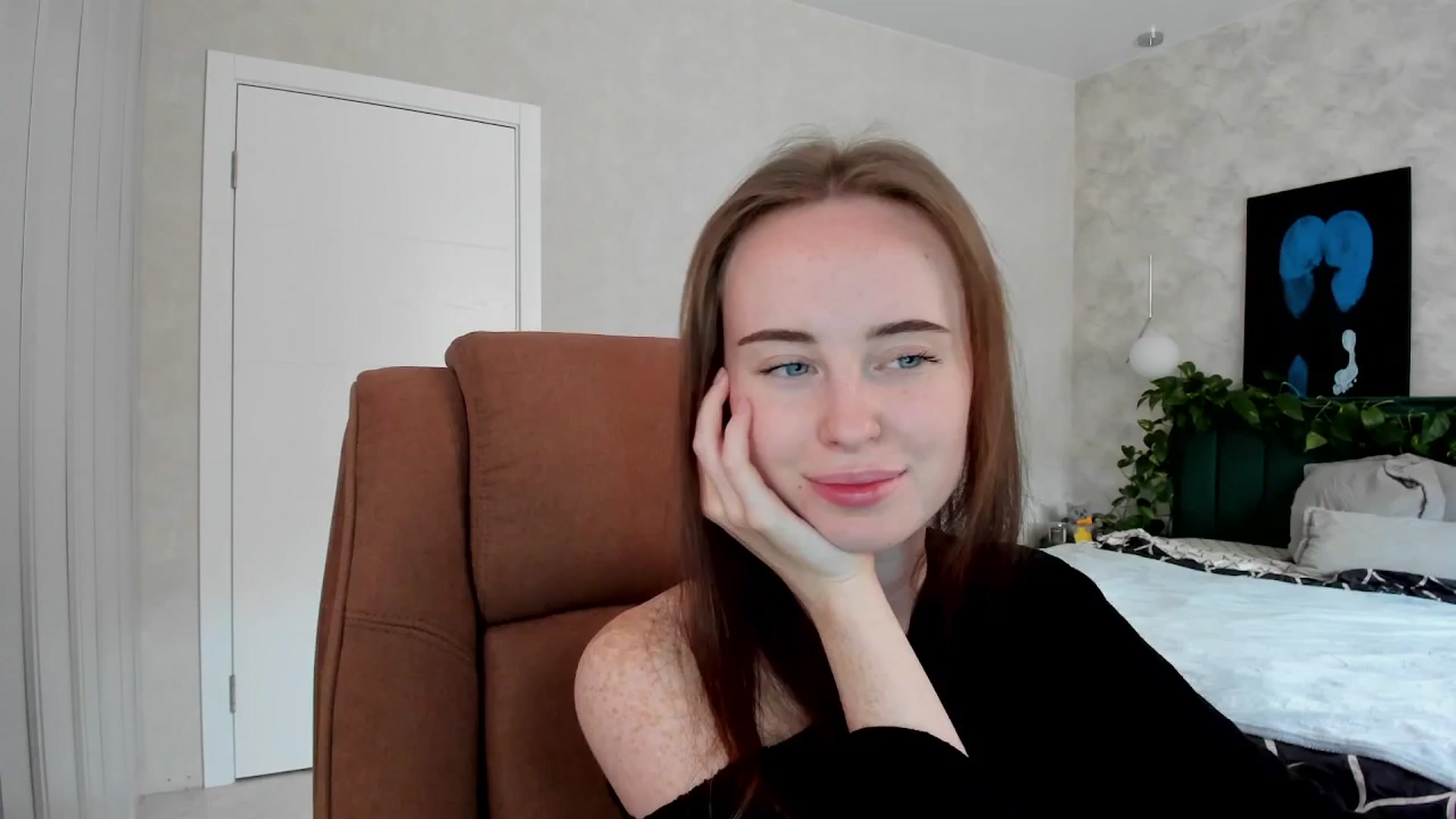 Gallery image thumbnail from userSasha's myfreecams stream on, 04/18/2026, 05:30 image 9 of 20