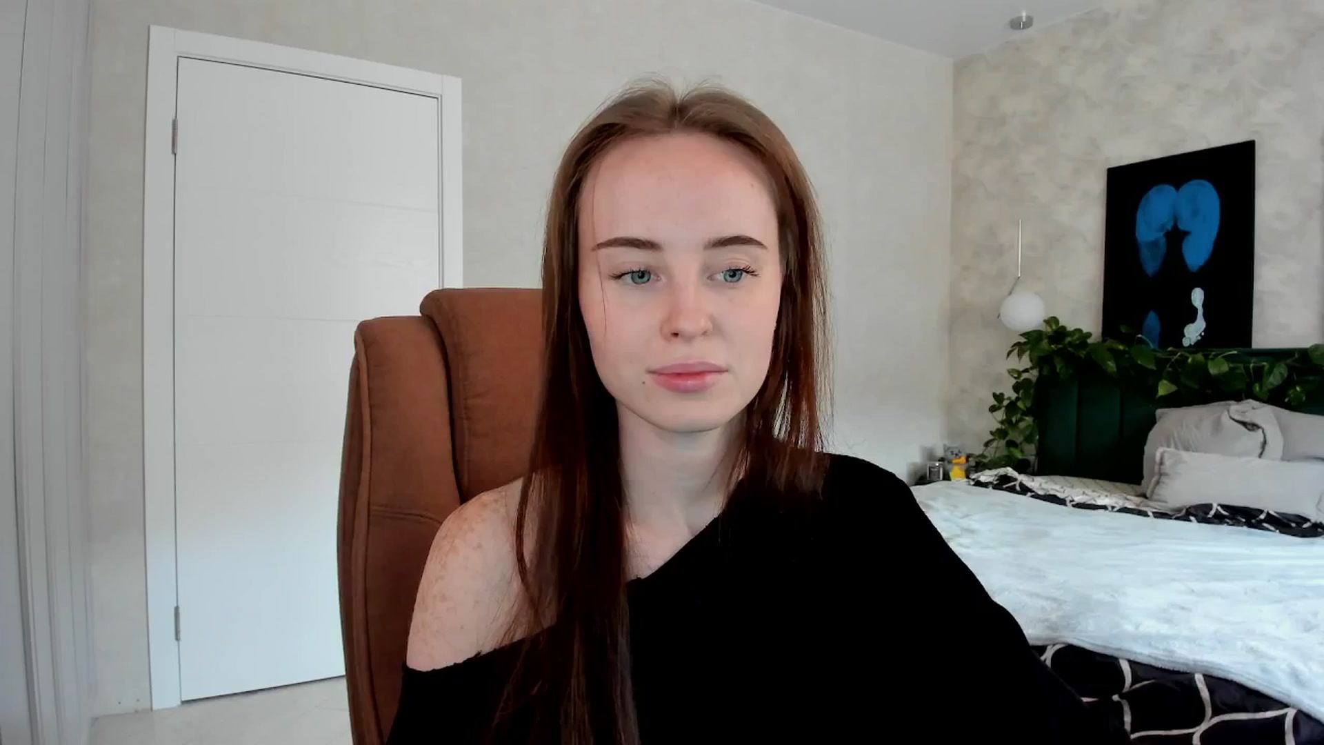 Gallery image thumbnail from userSasha's myfreecams stream on, 04/18/2026, 05:30 image 20 of 20