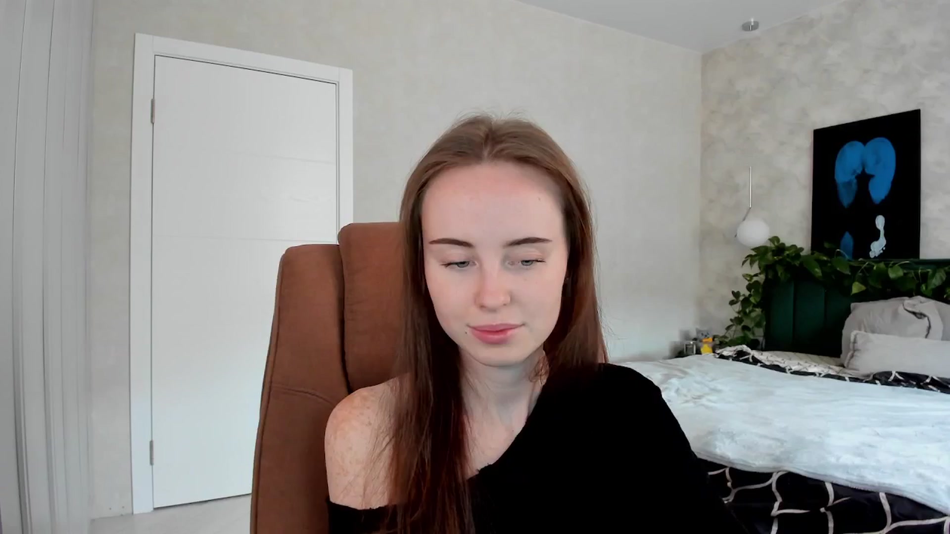 Gallery image thumbnail from userSasha's myfreecams stream on, 04/18/2026, 05:30 image 6 of 20