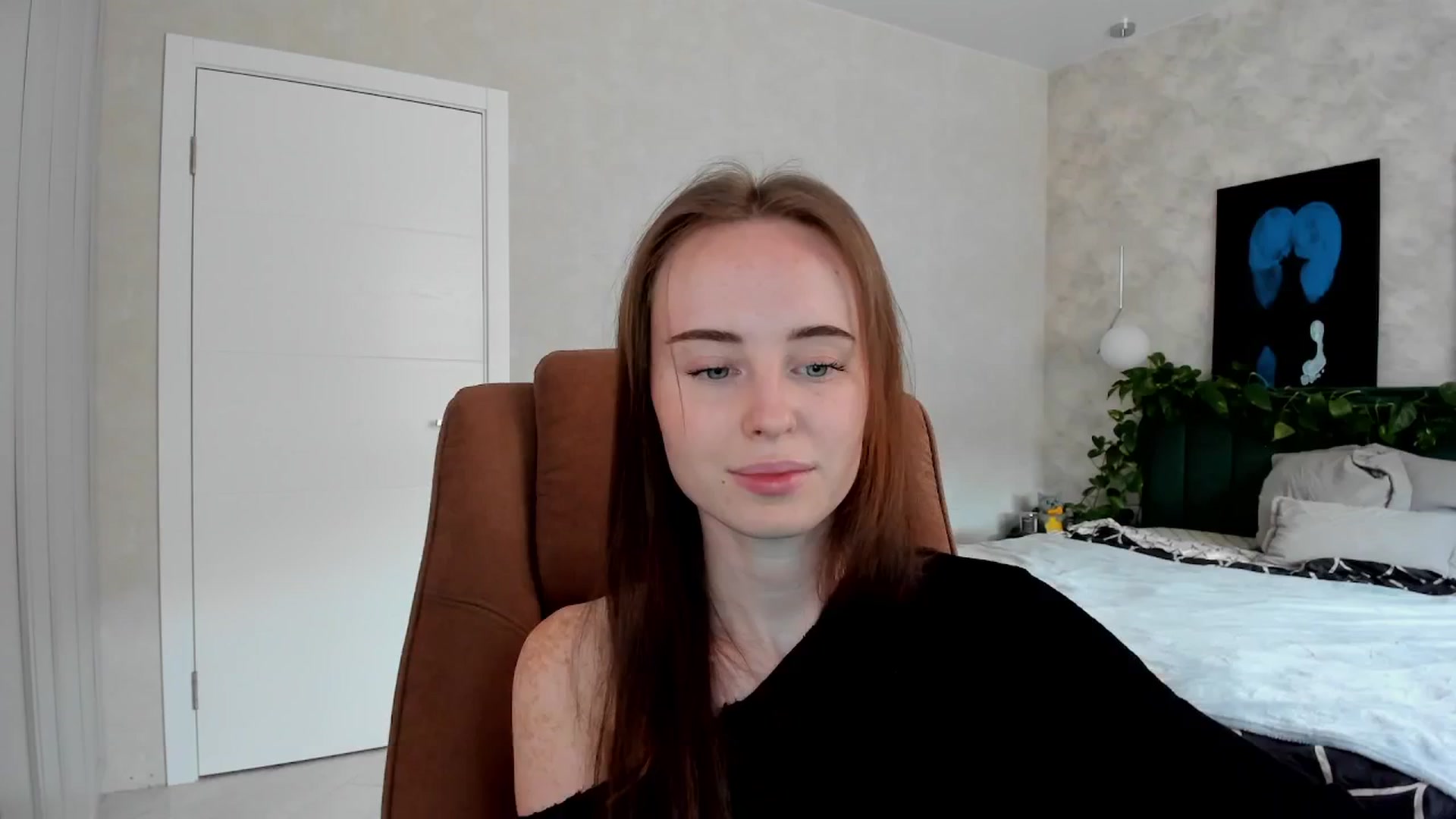 Gallery image thumbnail from userSasha's myfreecams stream on, 04/18/2026, 05:30 image 18 of 20