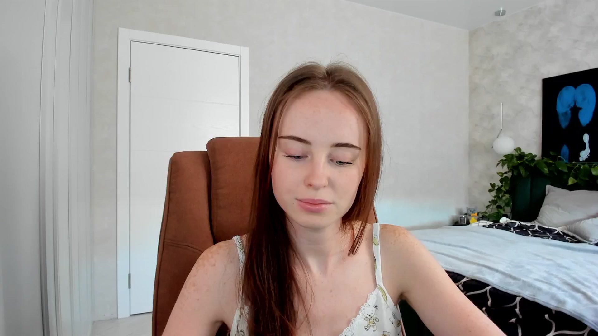 Gallery image thumbnail from userSasha's myfreecams stream on, 04/19/2026, 05:53 image 10 of 20