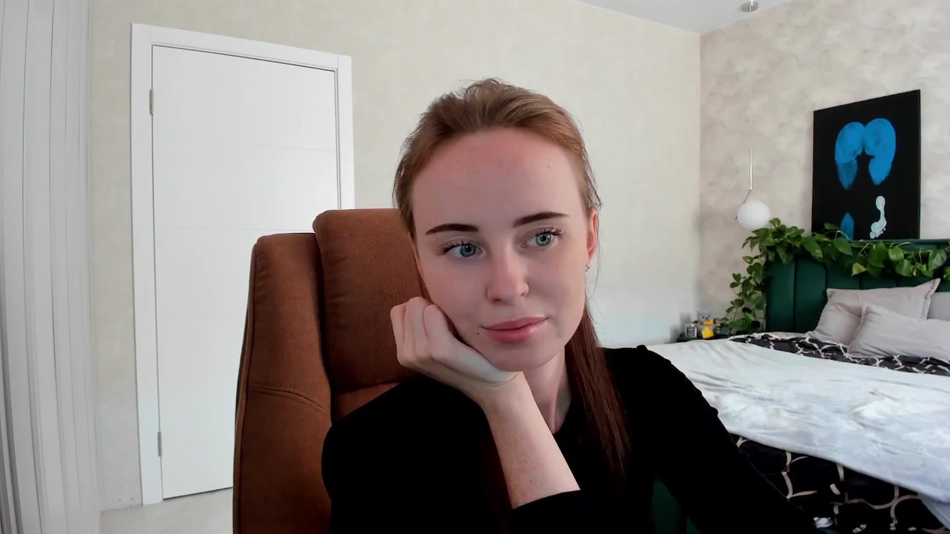Gallery image thumbnail from userSasha's myfreecams stream on, 04/20/2026, 07:11 image 16 of 20