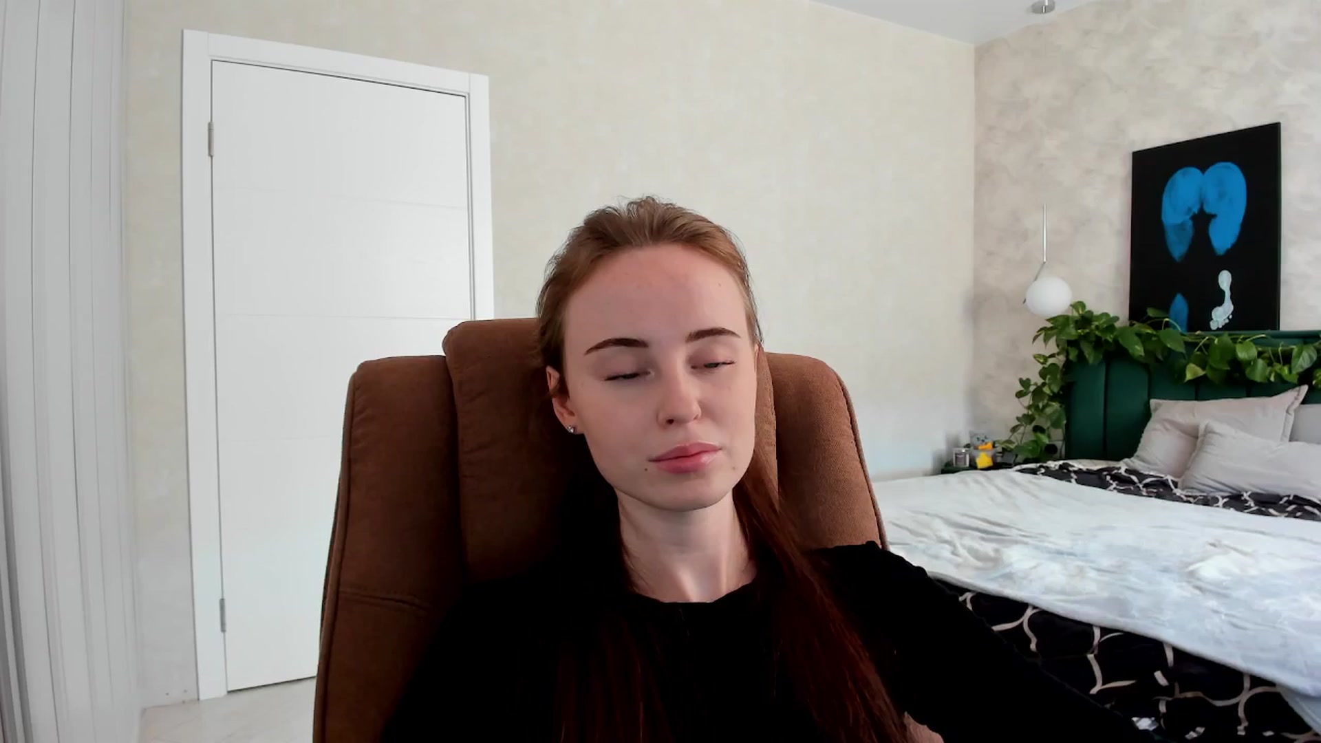 Gallery image thumbnail from userSasha's myfreecams stream on, 04/20/2026, 07:11 image 14 of 20