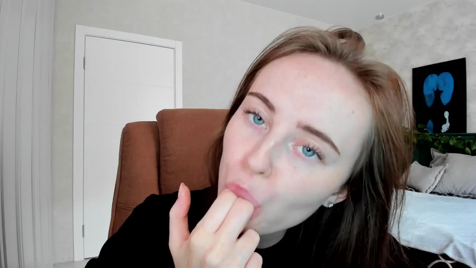 Gallery image thumbnail from userSasha's myfreecams stream on, 04/29/2026, 05:25 image 20 of 20