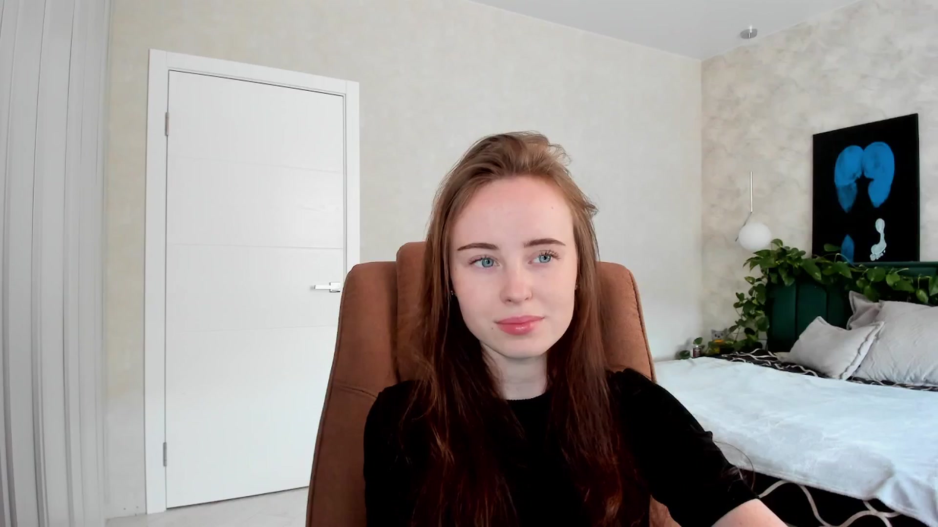 Gallery image thumbnail from userSasha's myfreecams stream on, 04/29/2026, 05:25 image 1 of 20