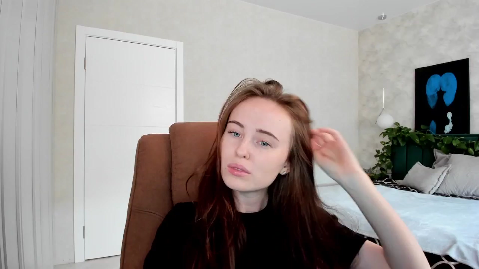 Gallery image thumbnail from userSasha's myfreecams stream on, 04/29/2026, 05:25 image 17 of 20
