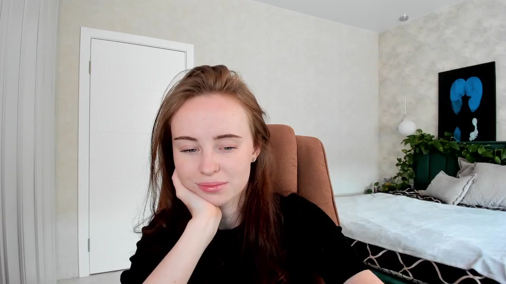 Gallery image thumbnail from userSasha's myfreecams stream on, 04/29/2026, 05:25 image 3 of 20