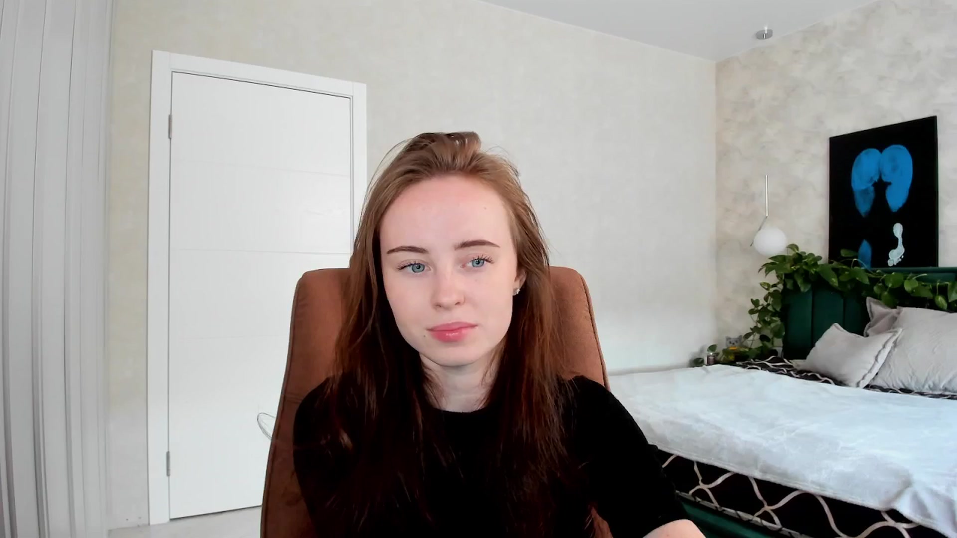 Gallery image thumbnail from userSasha's myfreecams stream on, 04/29/2026, 05:25 image 4 of 20
