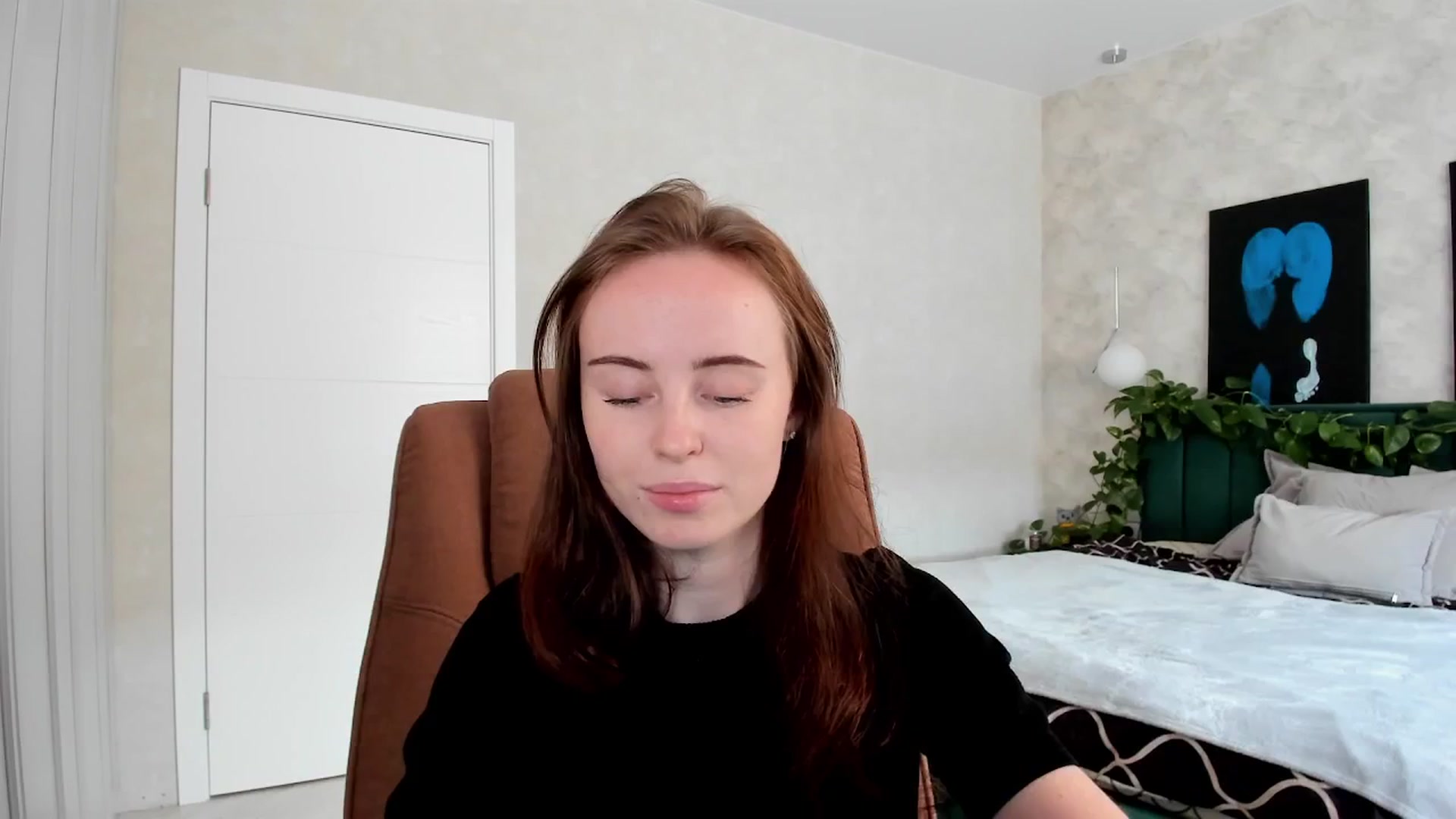 Gallery image thumbnail from userSasha's myfreecams stream on, 04/29/2026, 06:32 image 18 of 20