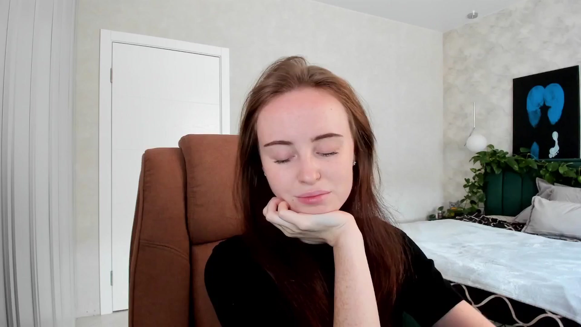 Gallery image thumbnail from userSasha's myfreecams stream on, 04/29/2026, 06:32 image 1 of 20