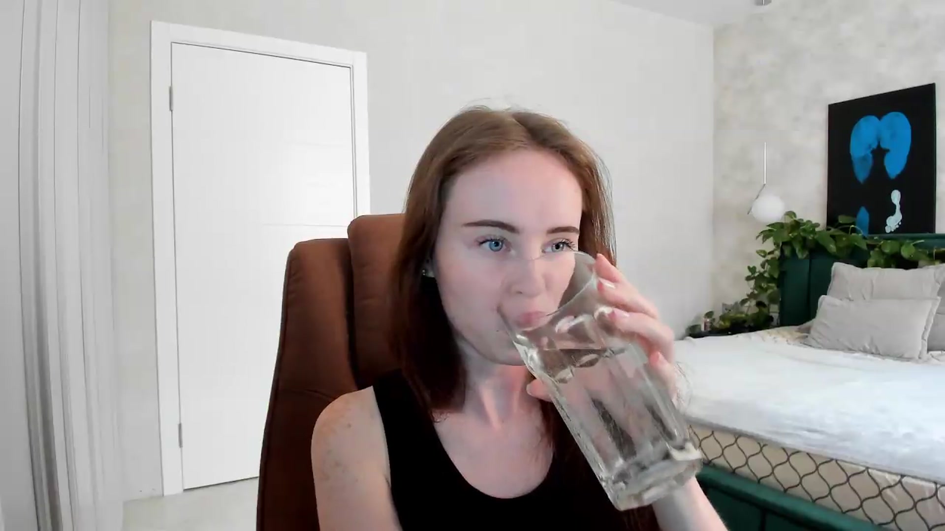 Gallery image thumbnail from userSasha's myfreecams stream on, 05/04/2026, 05:59 image 4 of 20