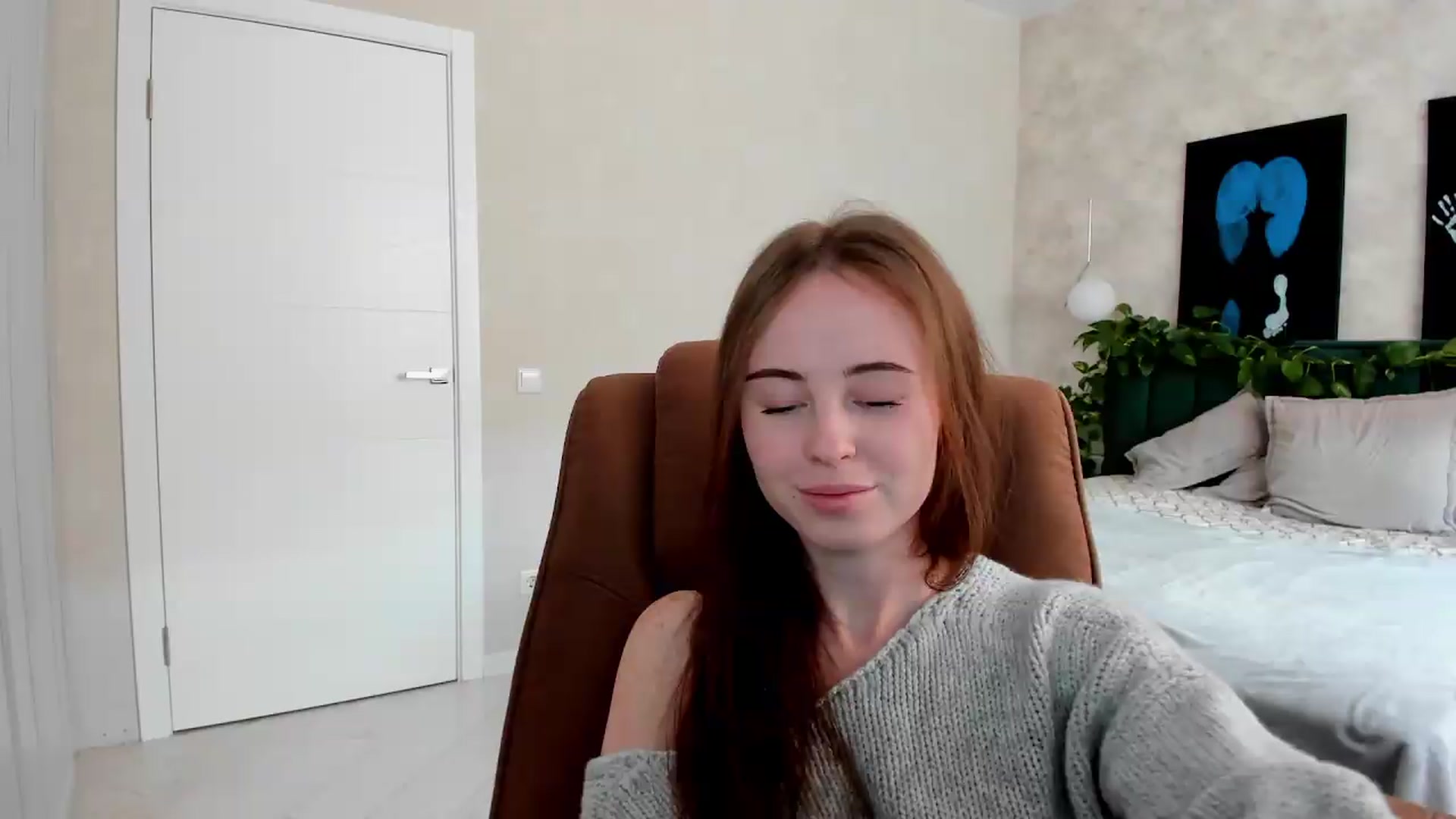 Gallery image thumbnail from userSasha's myfreecams stream on, 05/09/2026, 07:13 image 4 of 20