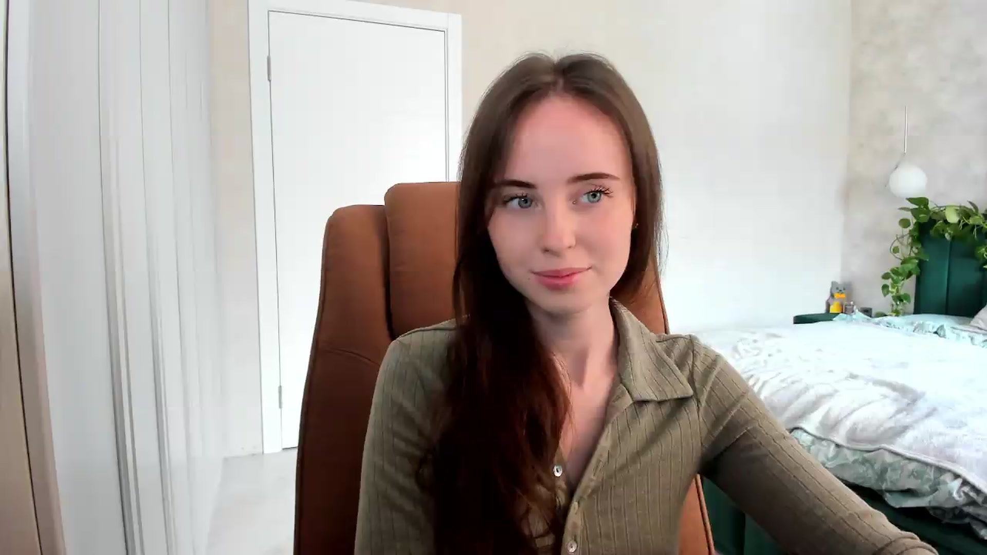 Gallery image thumbnail from userSasha's myfreecams stream on, 06/15/2026, 06:03 image 13 of 20