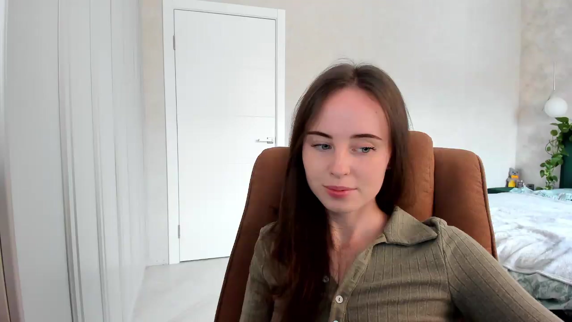 Gallery image thumbnail from userSasha's myfreecams stream on, 06/15/2026, 06:03 image 1 of 20