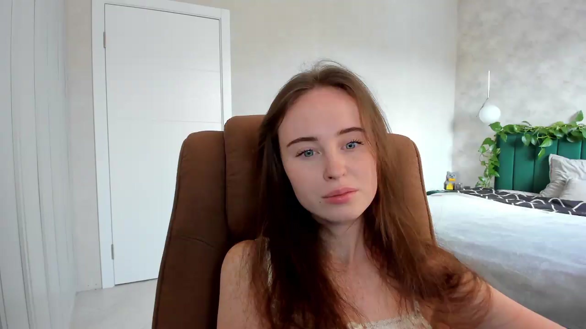 Gallery image thumbnail from userSasha's myfreecams stream on, 07/04/2026, 06:49 image 6 of 20