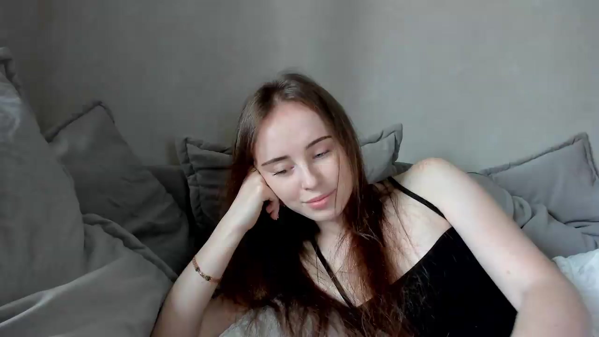 Gallery image thumbnail from userSasha's myfreecams stream on, 07/06/2026, 05:39 image 19 of 20
