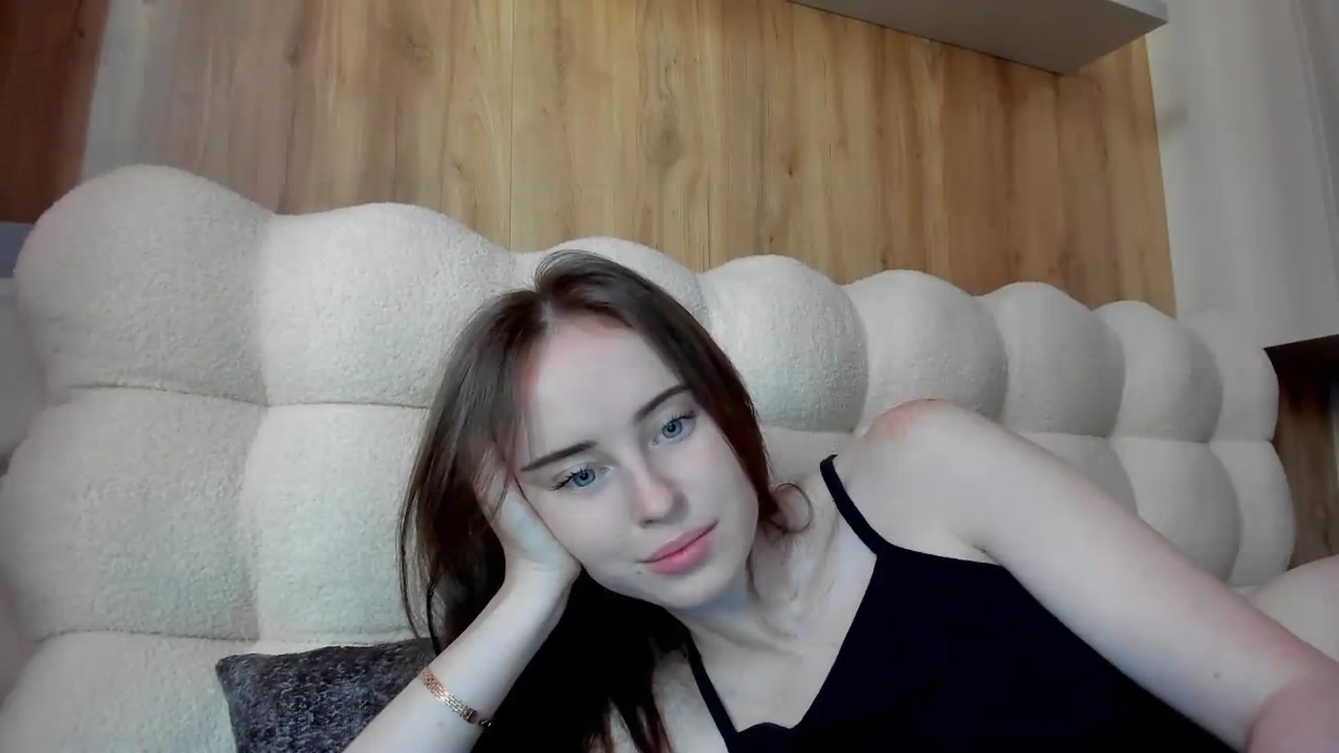 Gallery image thumbnail from userSasha's myfreecams stream on, 07/11/2026, 05:46 image 7 of 20