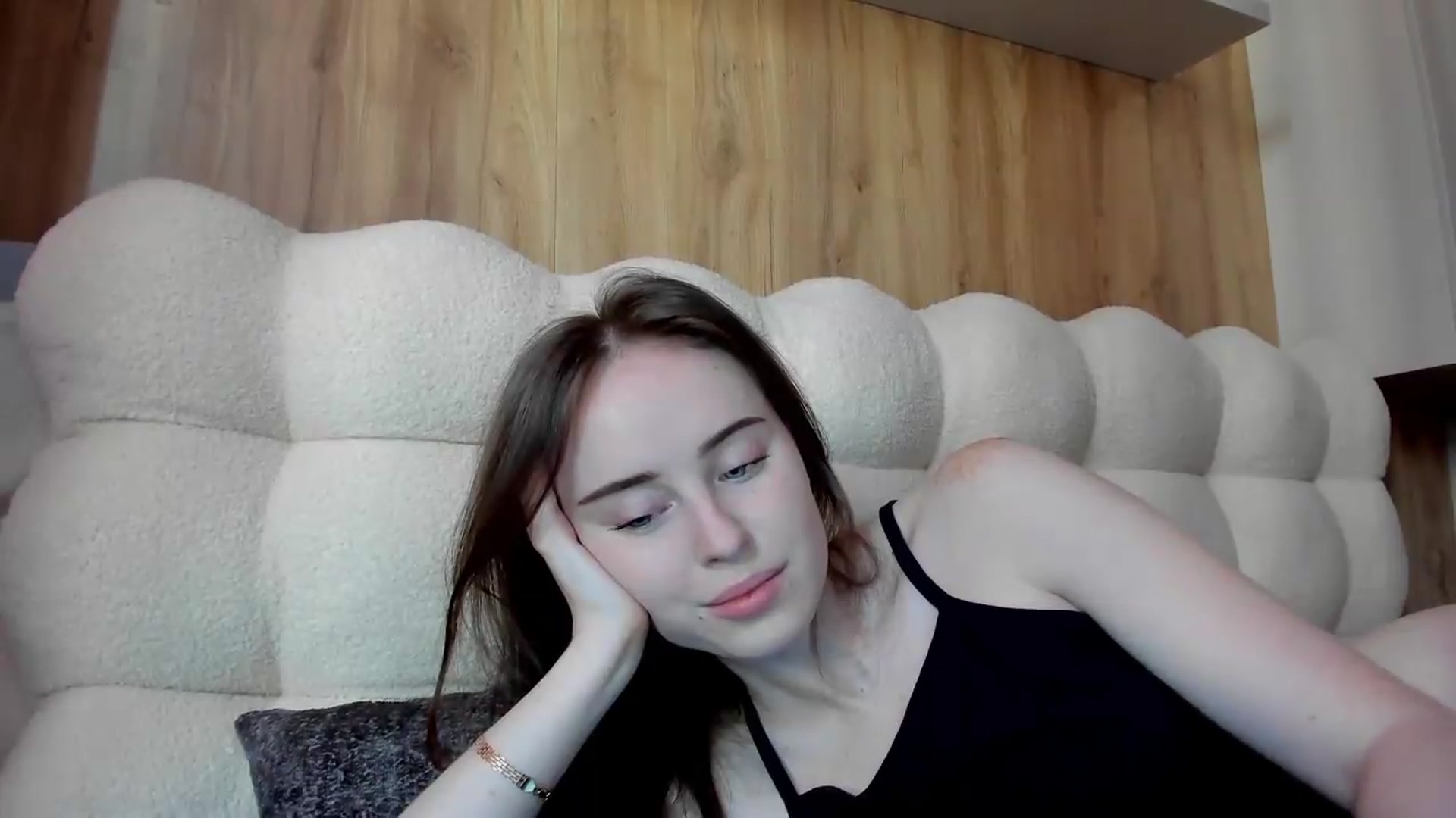 Gallery image thumbnail from userSasha's myfreecams stream on, 07/11/2026, 05:46 image 9 of 20