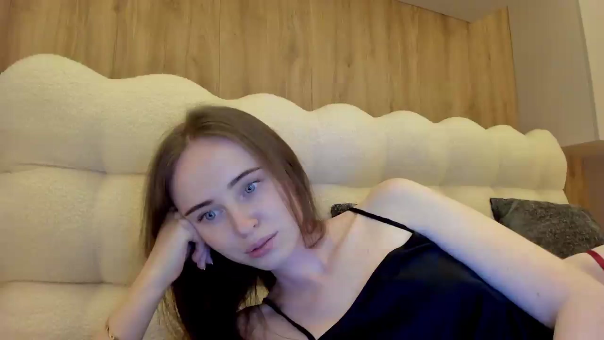 Gallery image thumbnail from userSasha's myfreecams stream on, 07/11/2026, 19:25 image 4 of 20