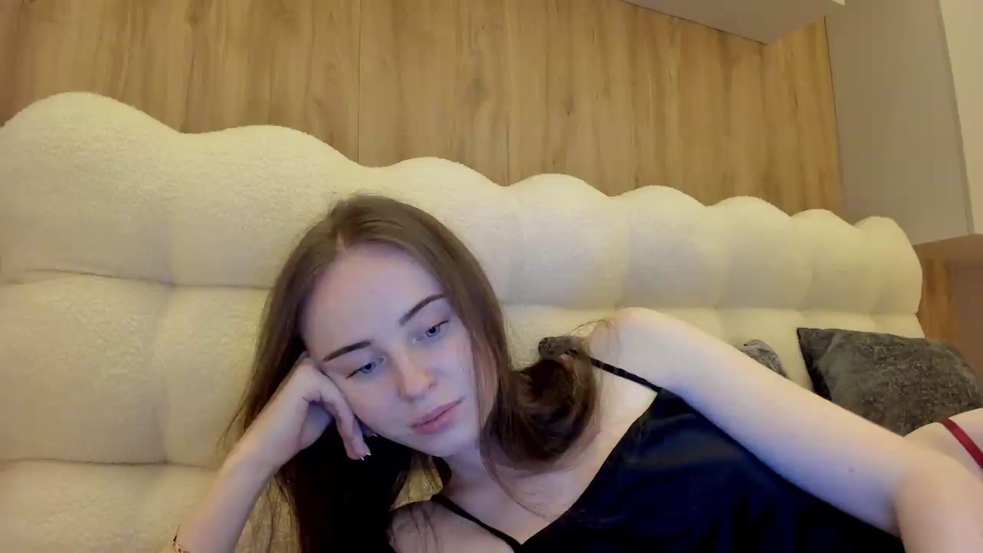 Gallery image thumbnail from userSasha's myfreecams stream on, 07/11/2026, 19:25 image 6 of 20