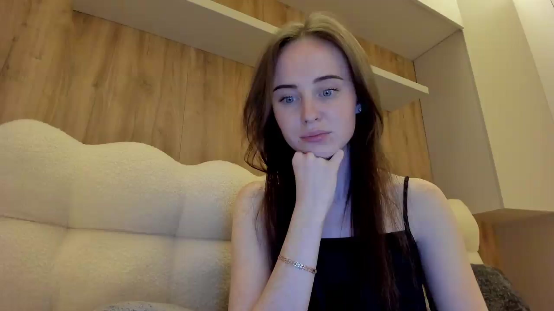 Gallery image thumbnail from userSasha's myfreecams stream on, 07/11/2026, 19:25 image 18 of 20