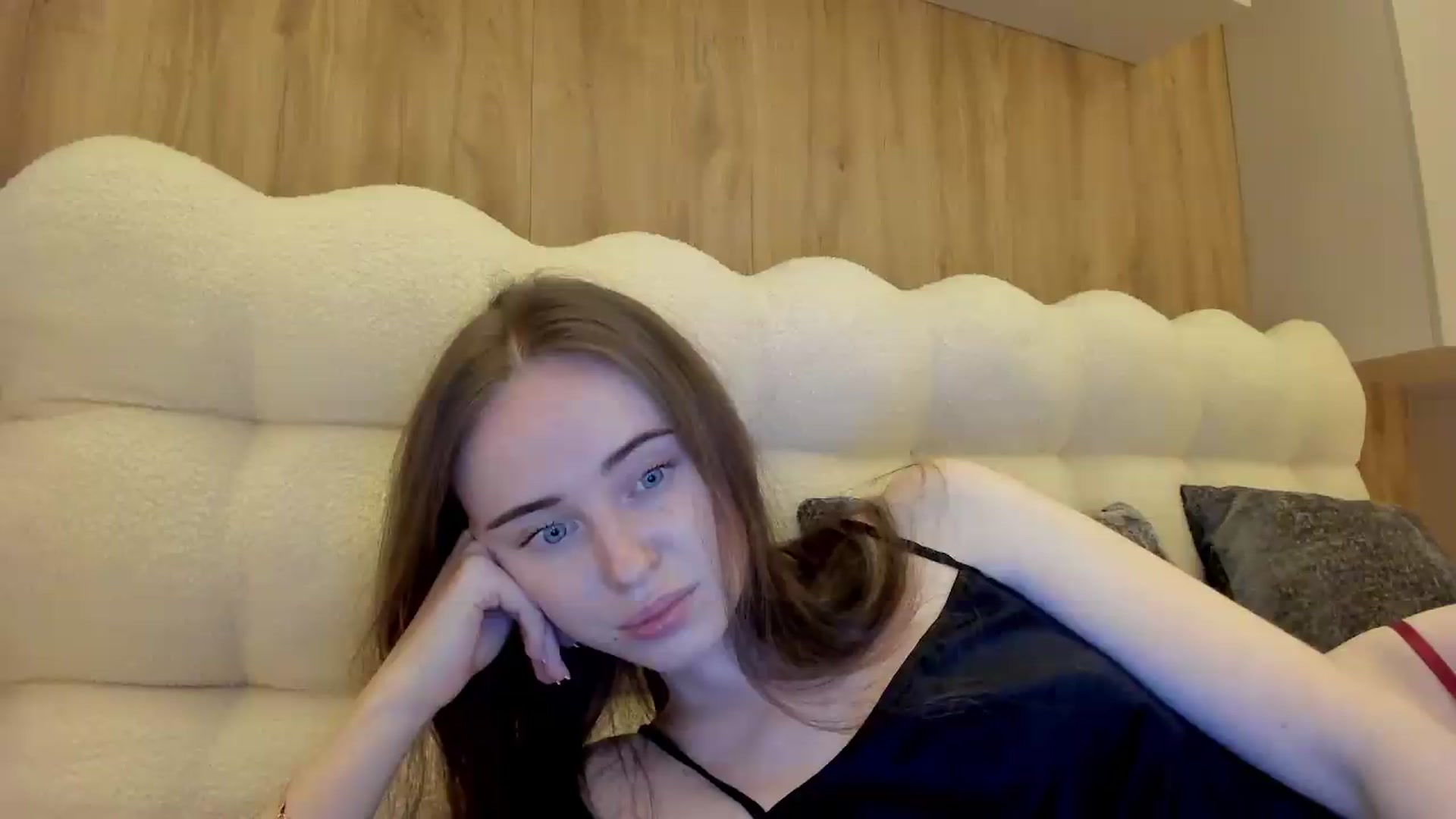 Gallery image thumbnail from userSasha's myfreecams stream on, 07/11/2026, 19:25 image 5 of 20