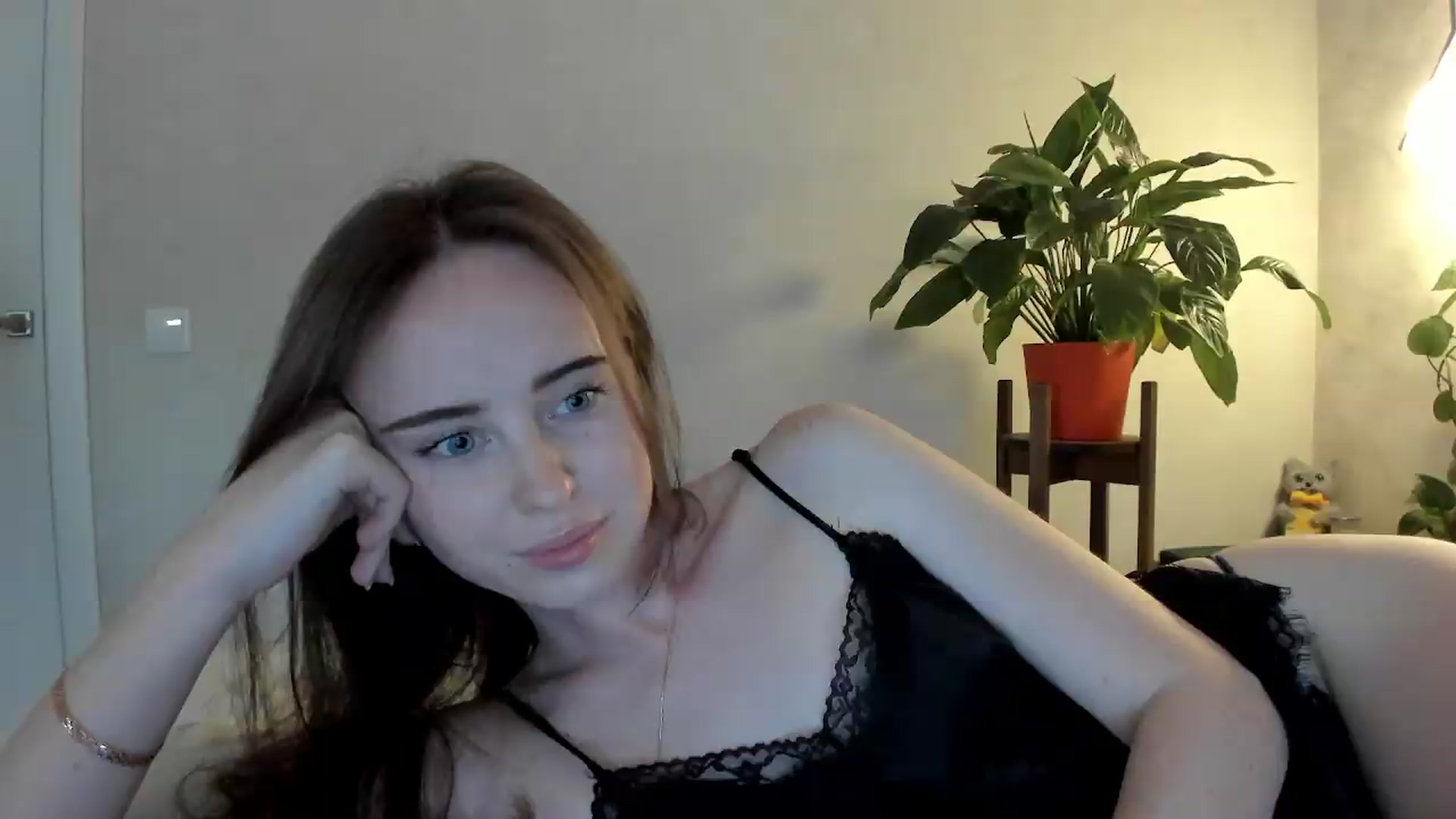 Gallery image thumbnail from userSasha's myfreecams stream on, 07/26/2026, 18:34 image 17 of 20