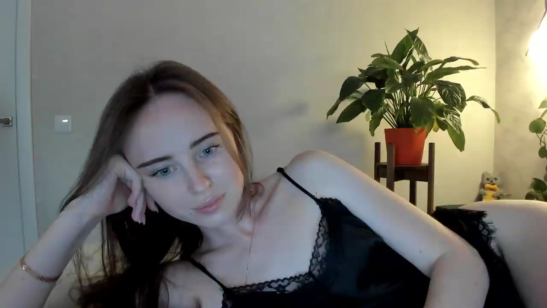 Gallery image thumbnail from userSasha's myfreecams stream on, 07/26/2026, 18:34 image 16 of 20
