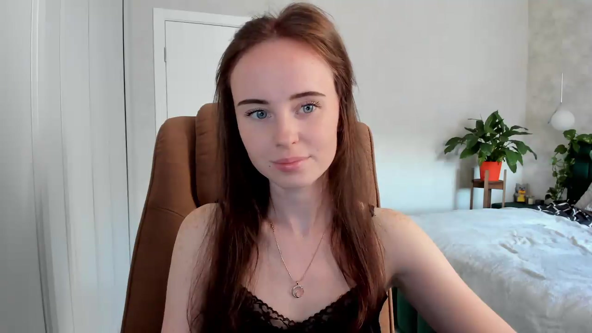 Gallery image thumbnail from userSasha's myfreecams stream on, 07/27/2026, 06:27 image 17 of 20