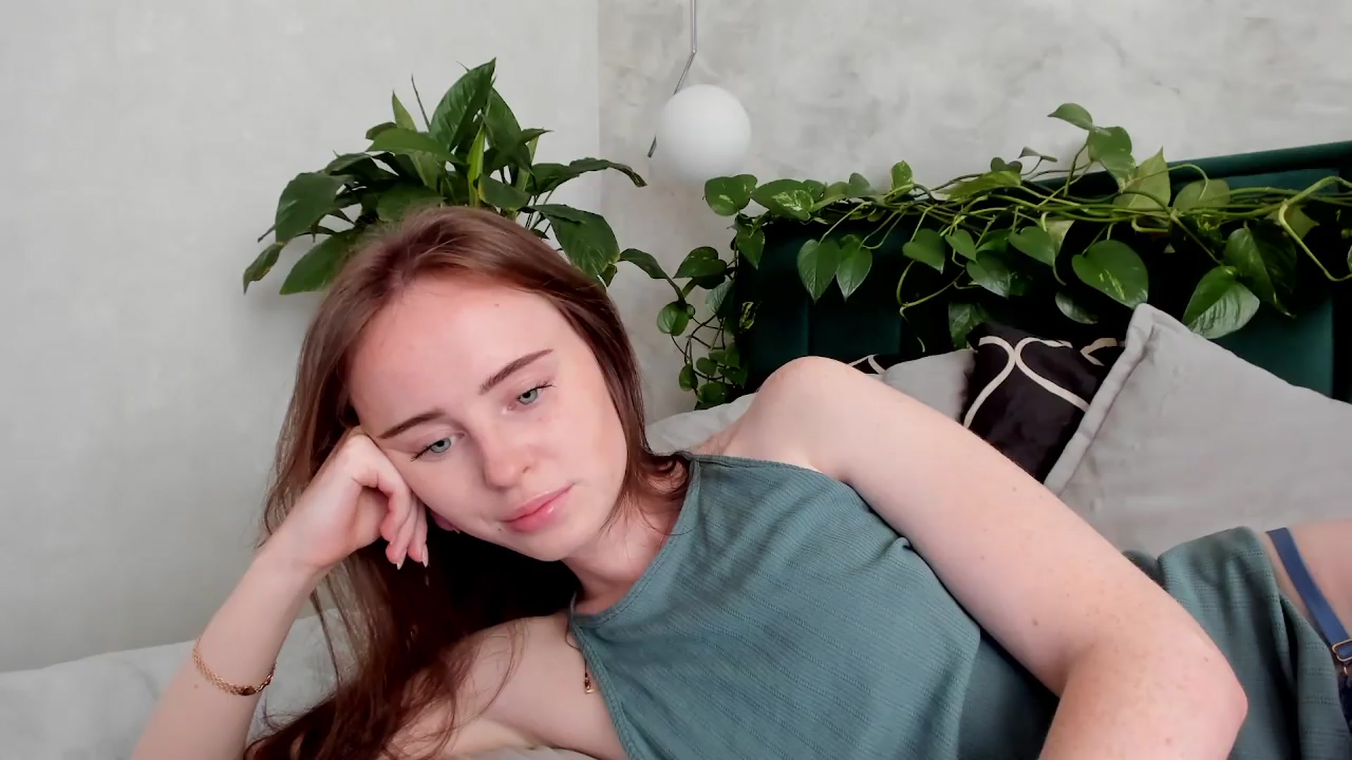 Gallery image thumbnail from userSasha's myfreecams stream on, 08/02/2026, 08:08 image 18 of 20