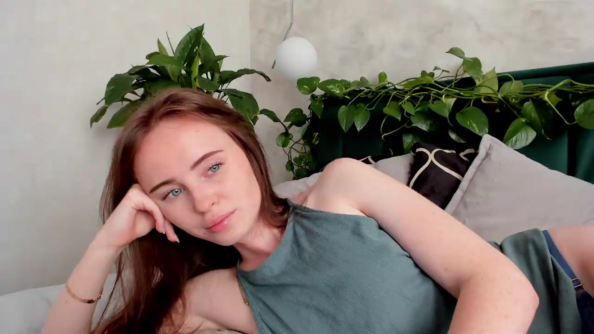 Gallery image thumbnail from userSasha's myfreecams stream on, 08/02/2026, 08:08 image 6 of 20
