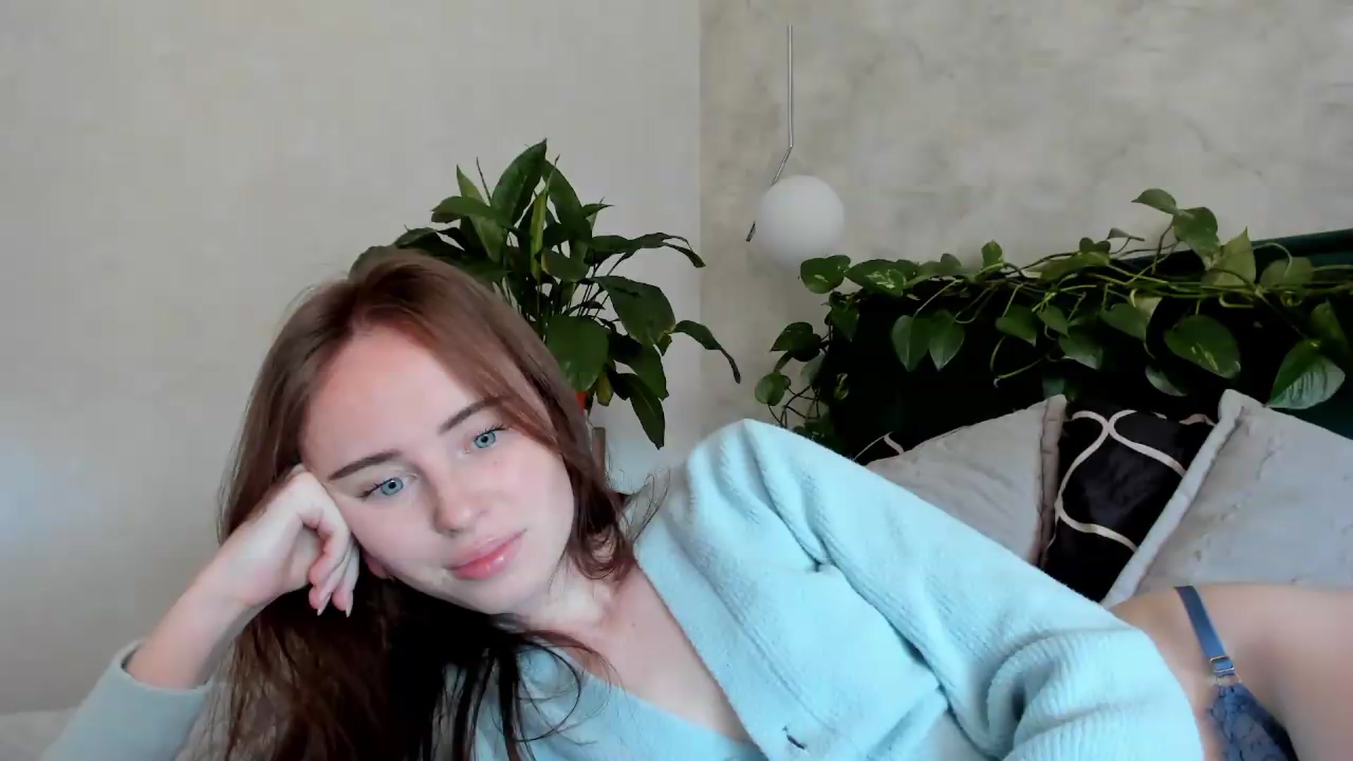 Gallery image thumbnail from userSasha's myfreecams stream on, 08/03/2026, 06:20 image 14 of 20