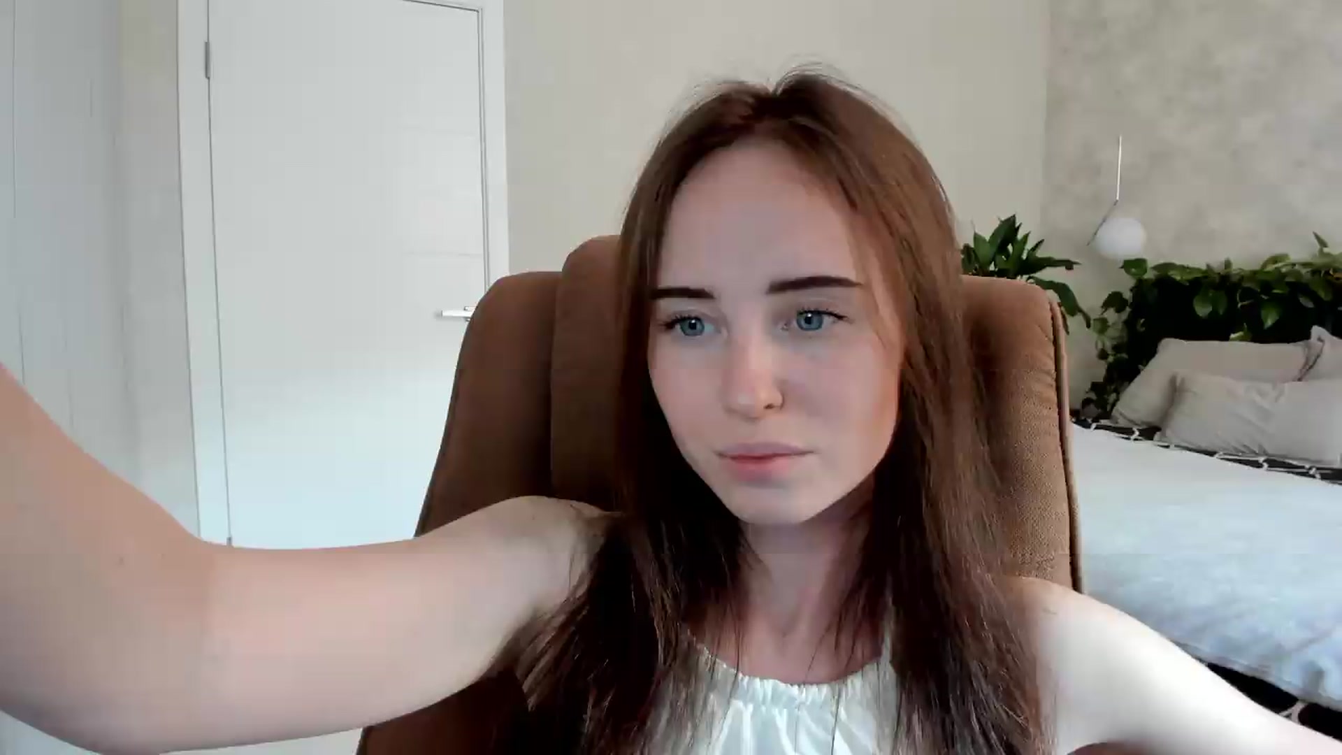 Gallery image thumbnail from userSasha's myfreecams stream on, 08/06/2026, 15:06 image 10 of 20